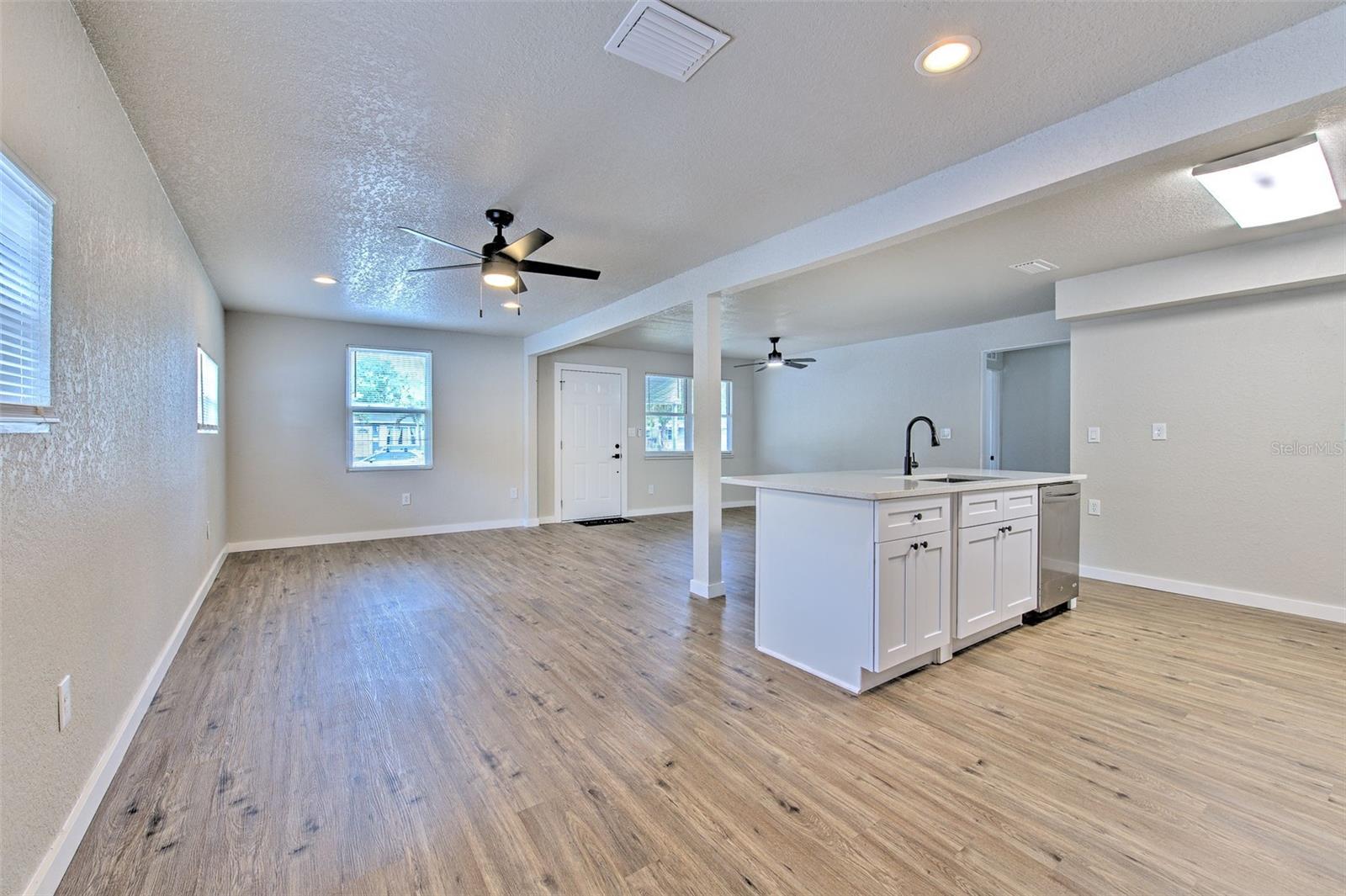 3436 39TH ST N, ST PETERSBURG, FL, 33713