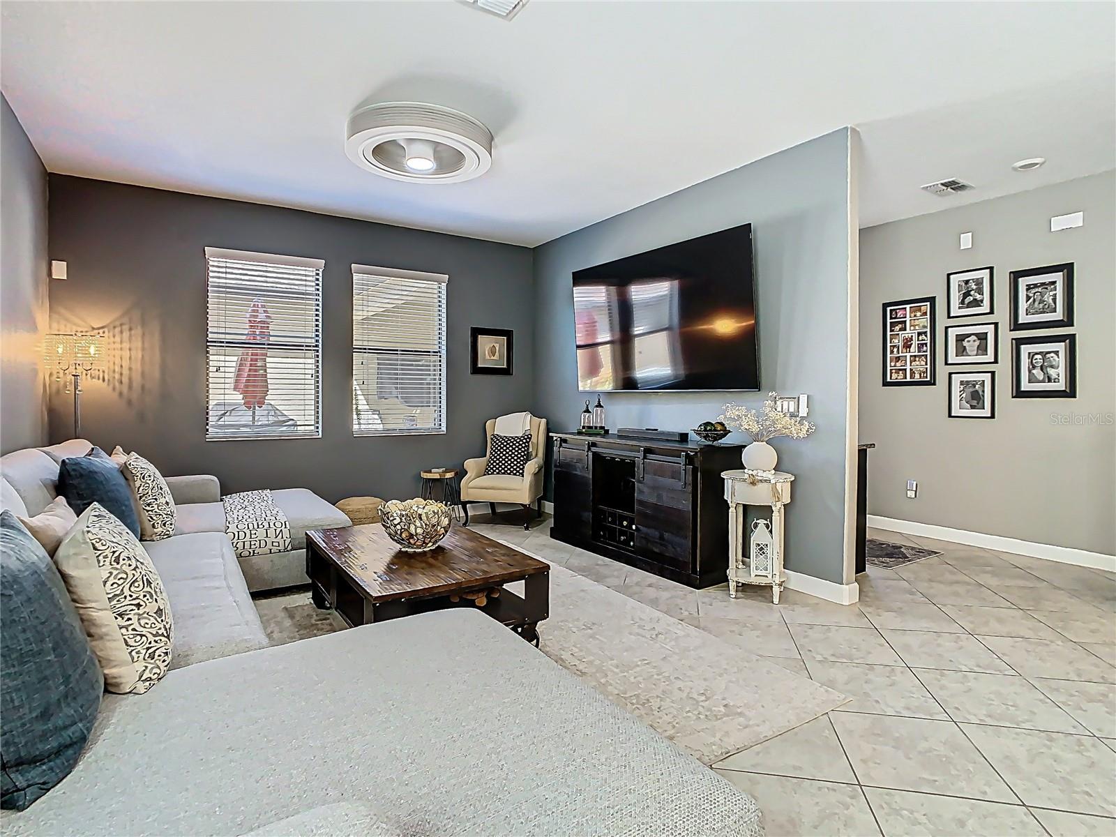28642 TRANQUIL LAKE CIR, WESLEY CHAPEL, FL, 33543