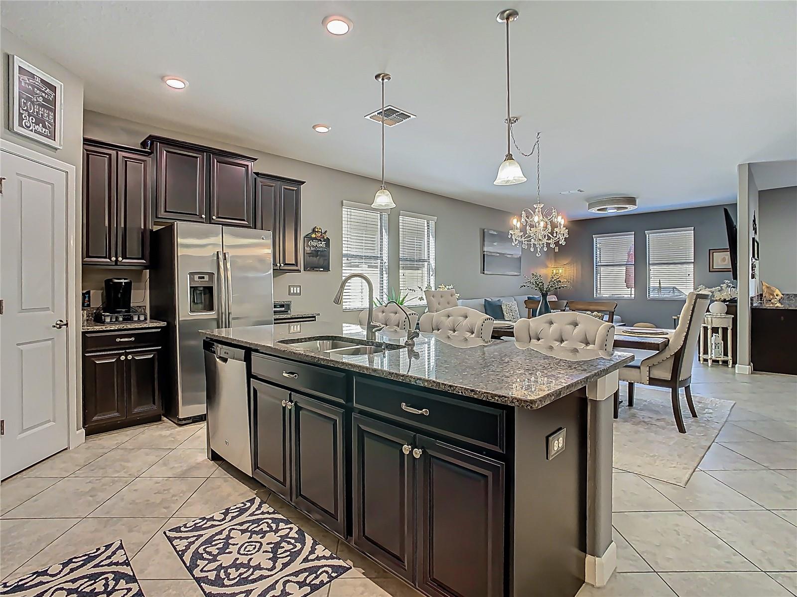 28642 TRANQUIL LAKE CIR, WESLEY CHAPEL, FL, 33543