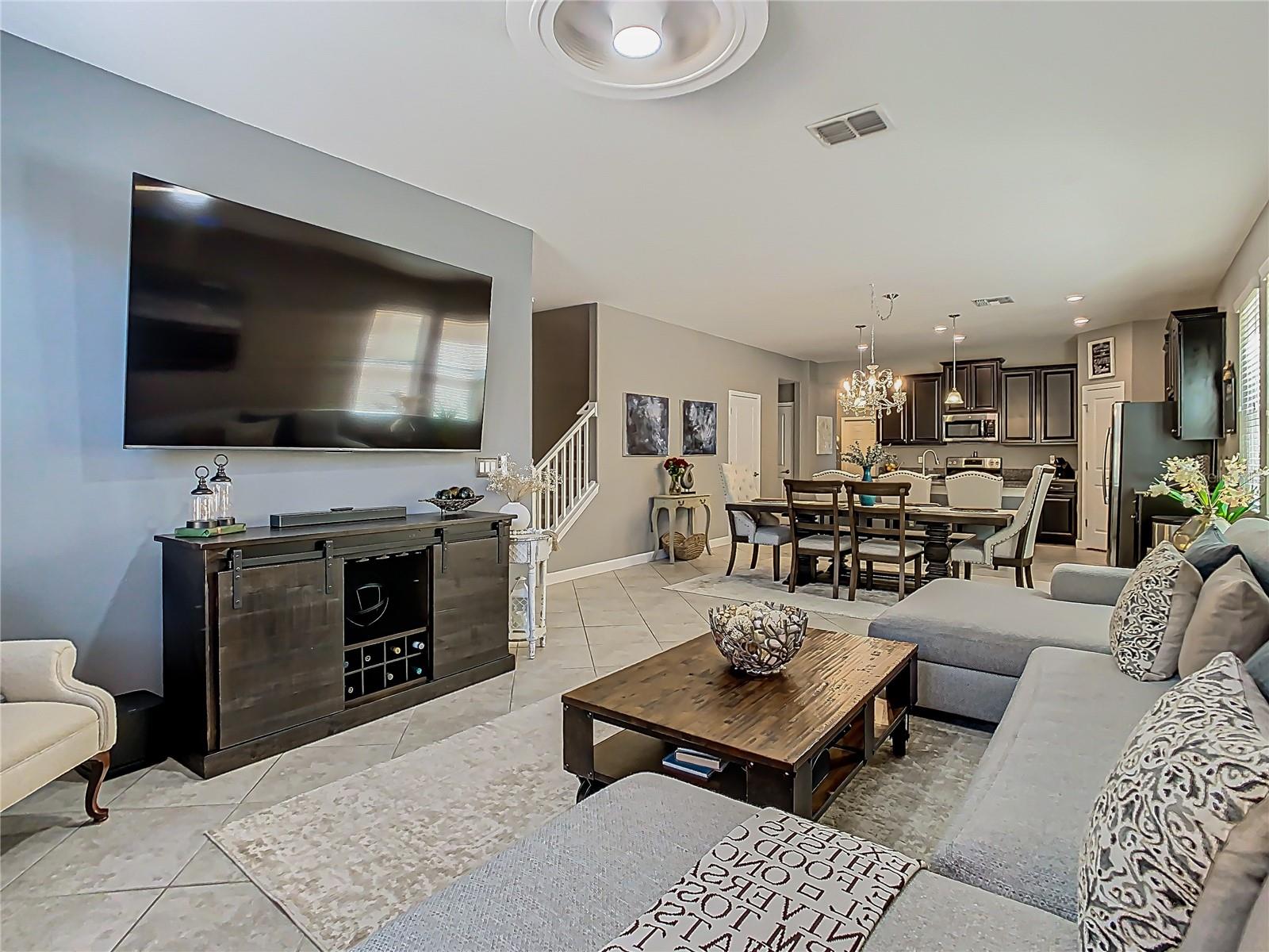 28642 TRANQUIL LAKE CIR, WESLEY CHAPEL, FL, 33543