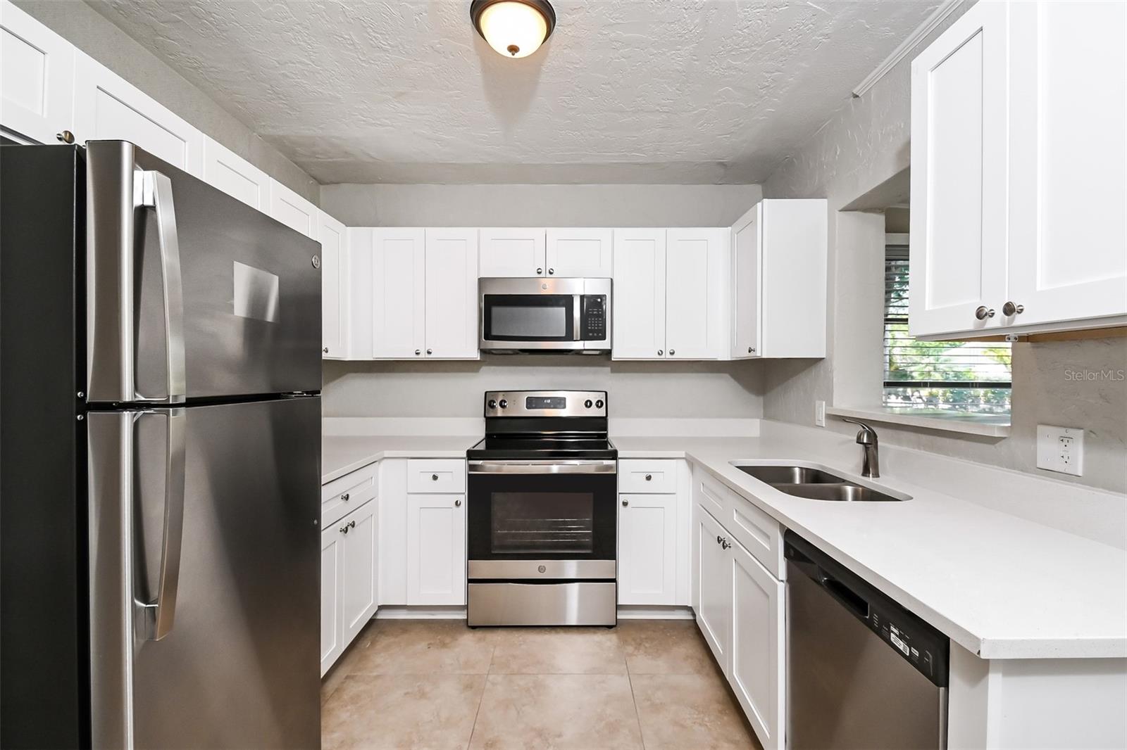 2633 HERWALD ST, SARASOTA, FL, 34231