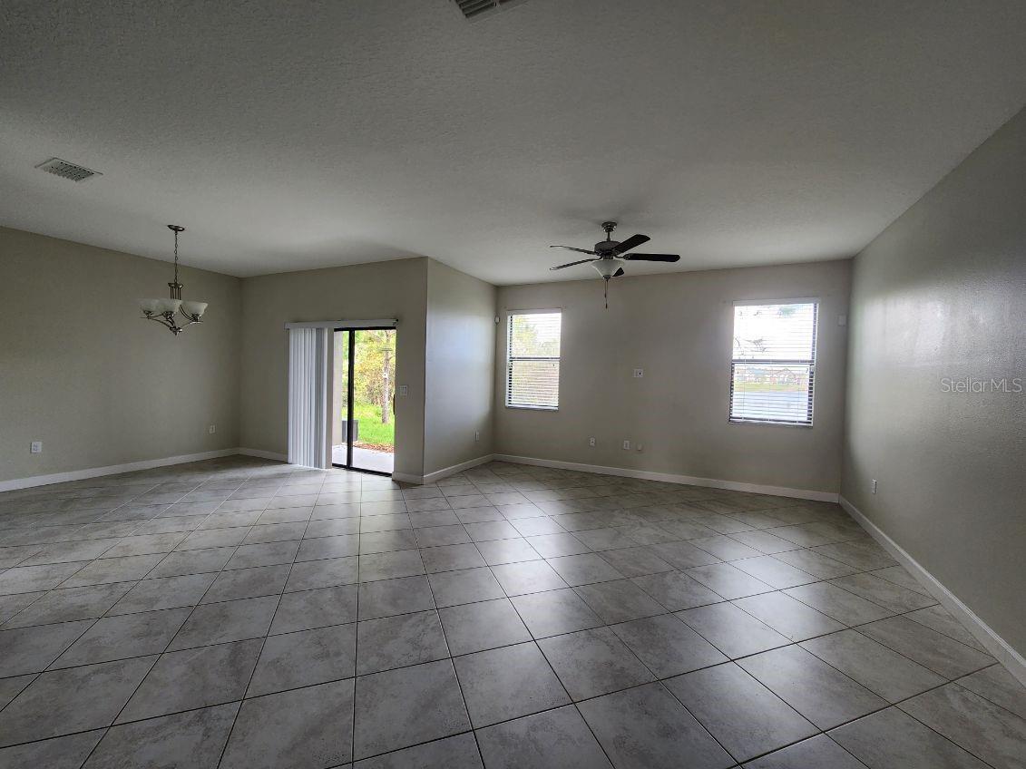 28546 TRANQUIL LAKE CIR, WESLEY CHAPEL, FL, 33543