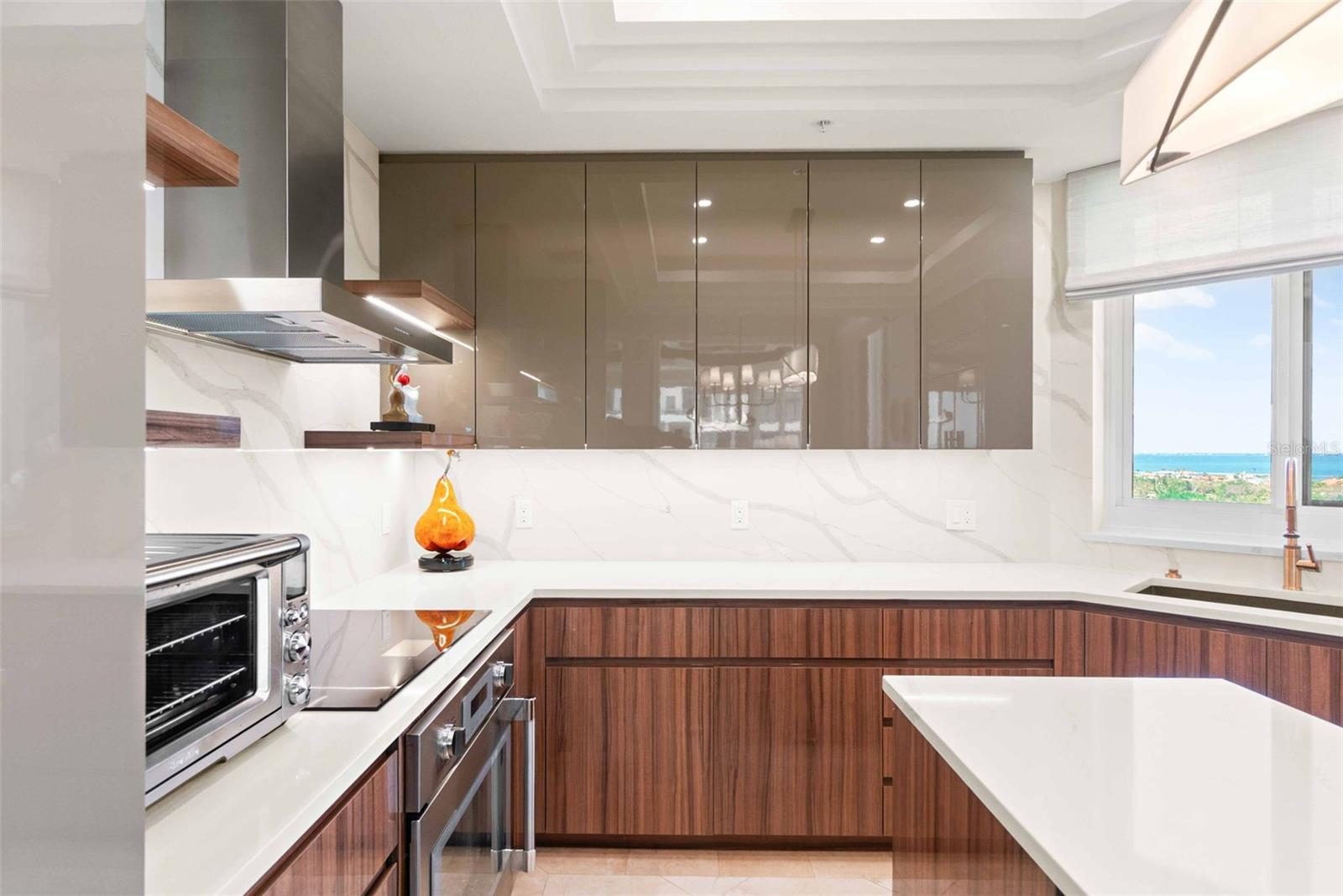 435 L AMBIANCE DR #H902, LONGBOAT KEY, FL, 34228