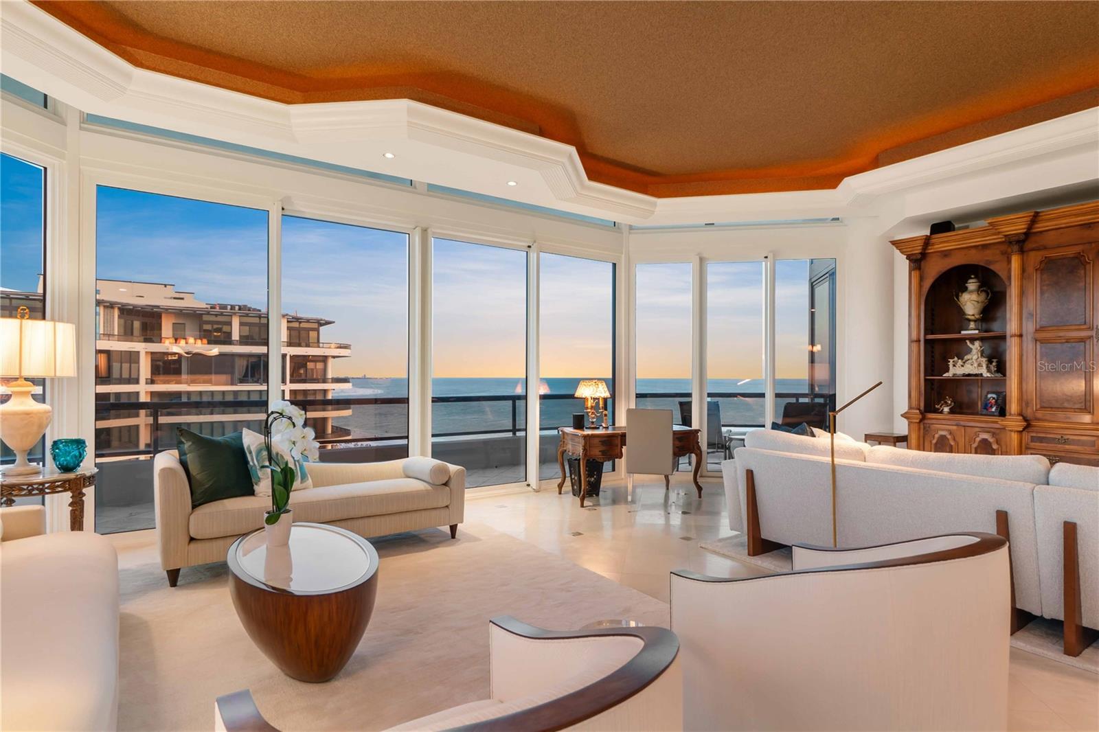 435 L AMBIANCE DR #H902, LONGBOAT KEY, FL, 34228