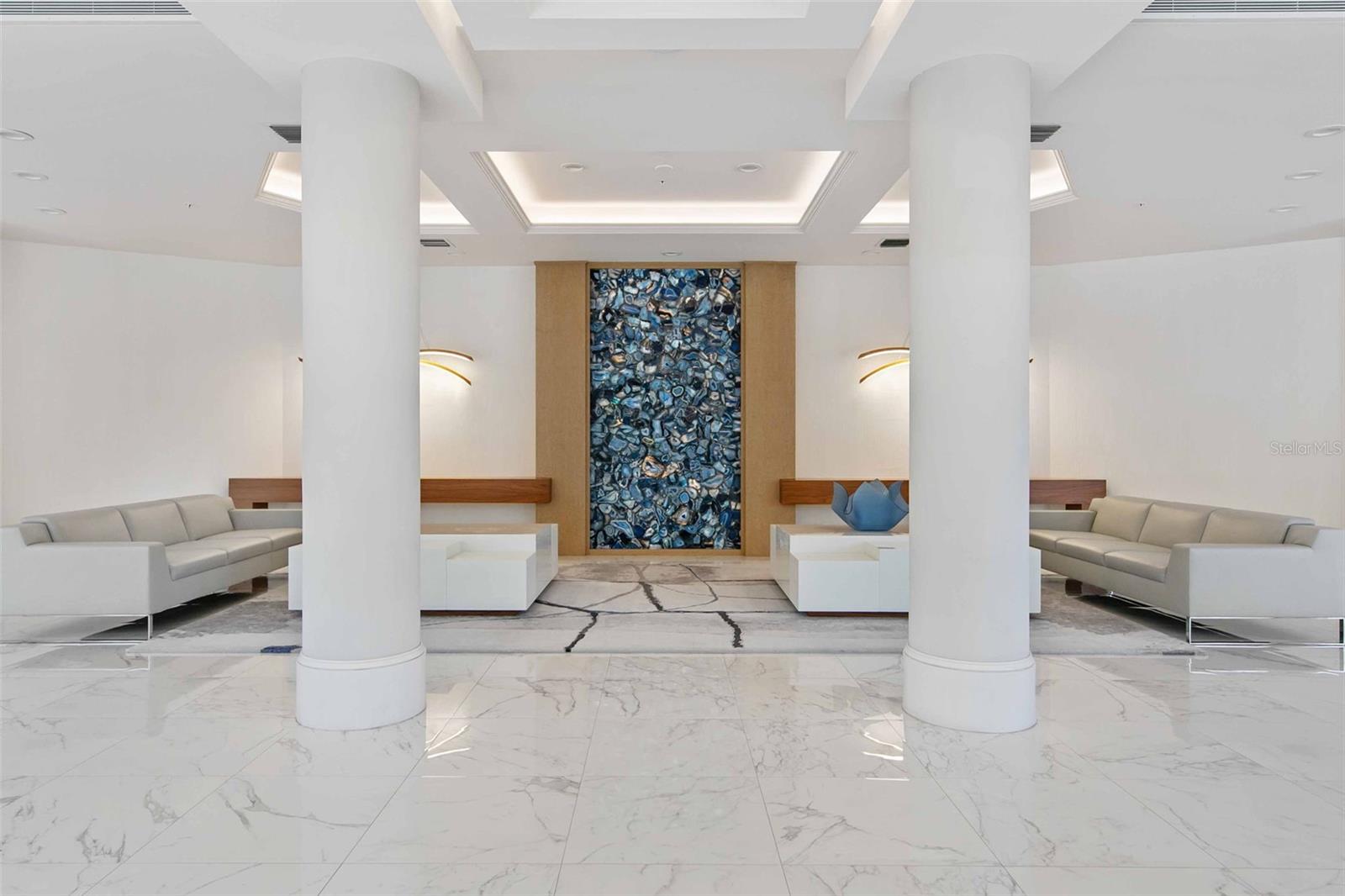 435 L AMBIANCE DR #H902, LONGBOAT KEY, FL, 34228