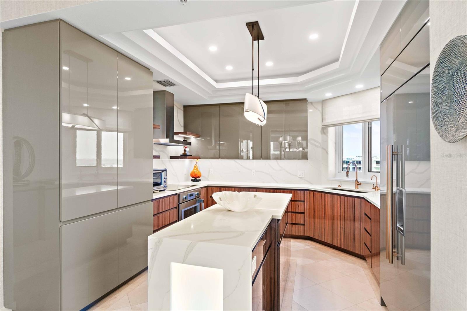 435 L AMBIANCE DR #H902, LONGBOAT KEY, FL, 34228