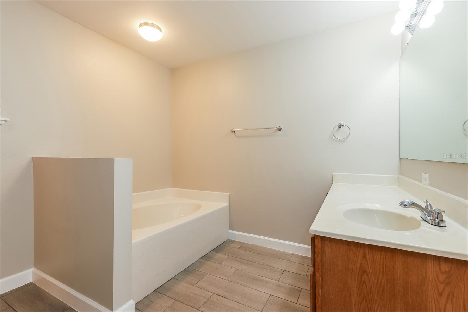3850 SLEEPY HILL OAKS LOOP, LAKELAND, FL, 33810