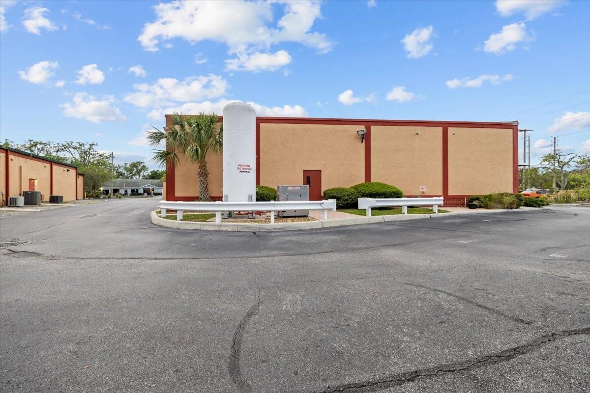 3684 TAMPA RD #1, OLDSMAR, FL, 34677