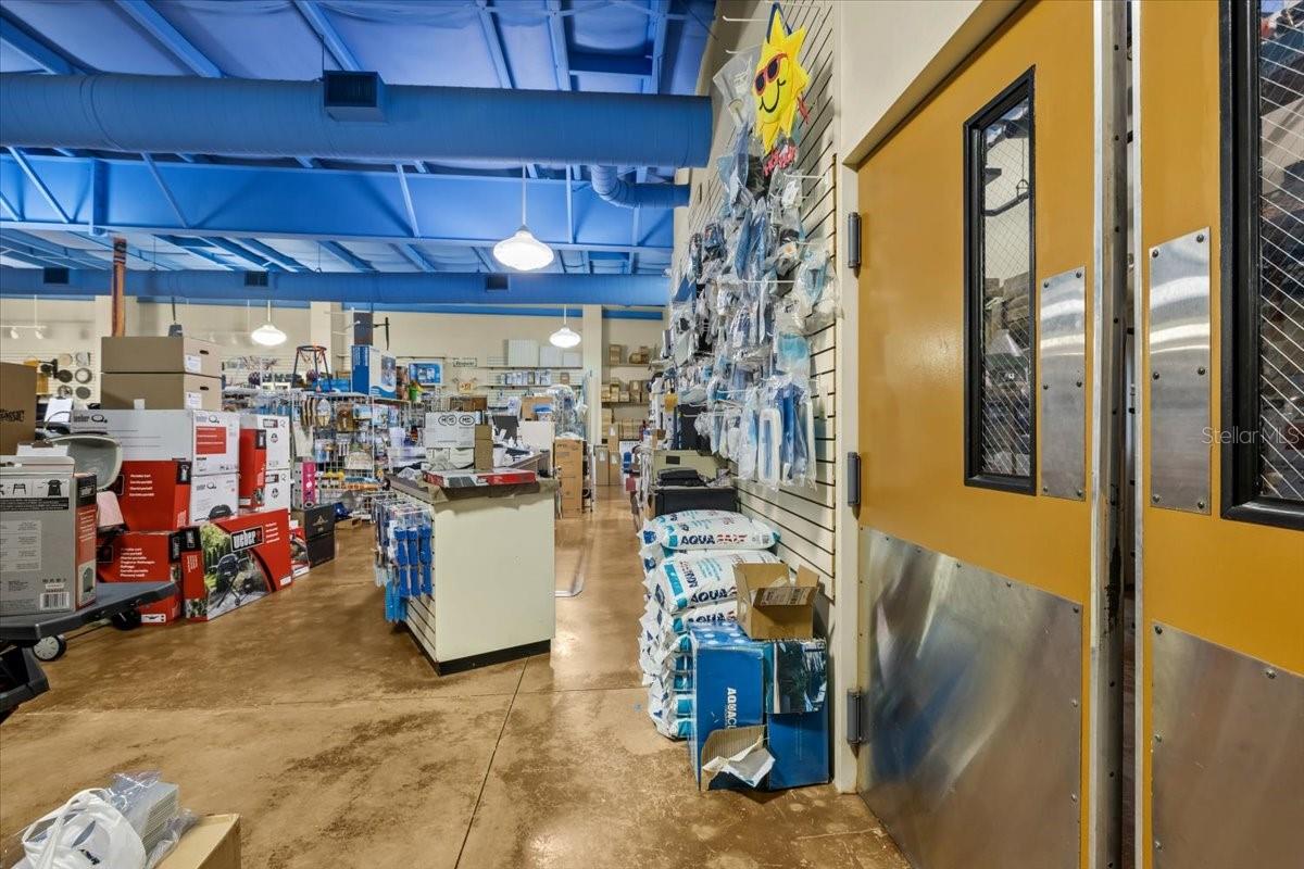 3684 TAMPA RD #1, OLDSMAR, FL, 34677