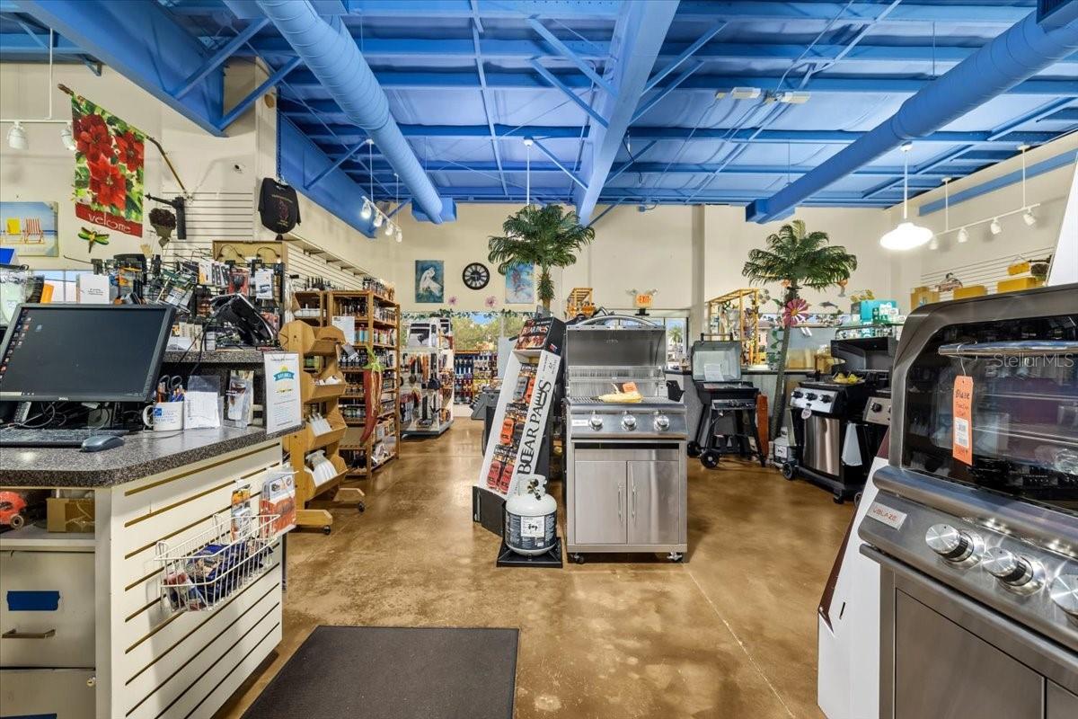3684 TAMPA RD #1, OLDSMAR, FL, 34677