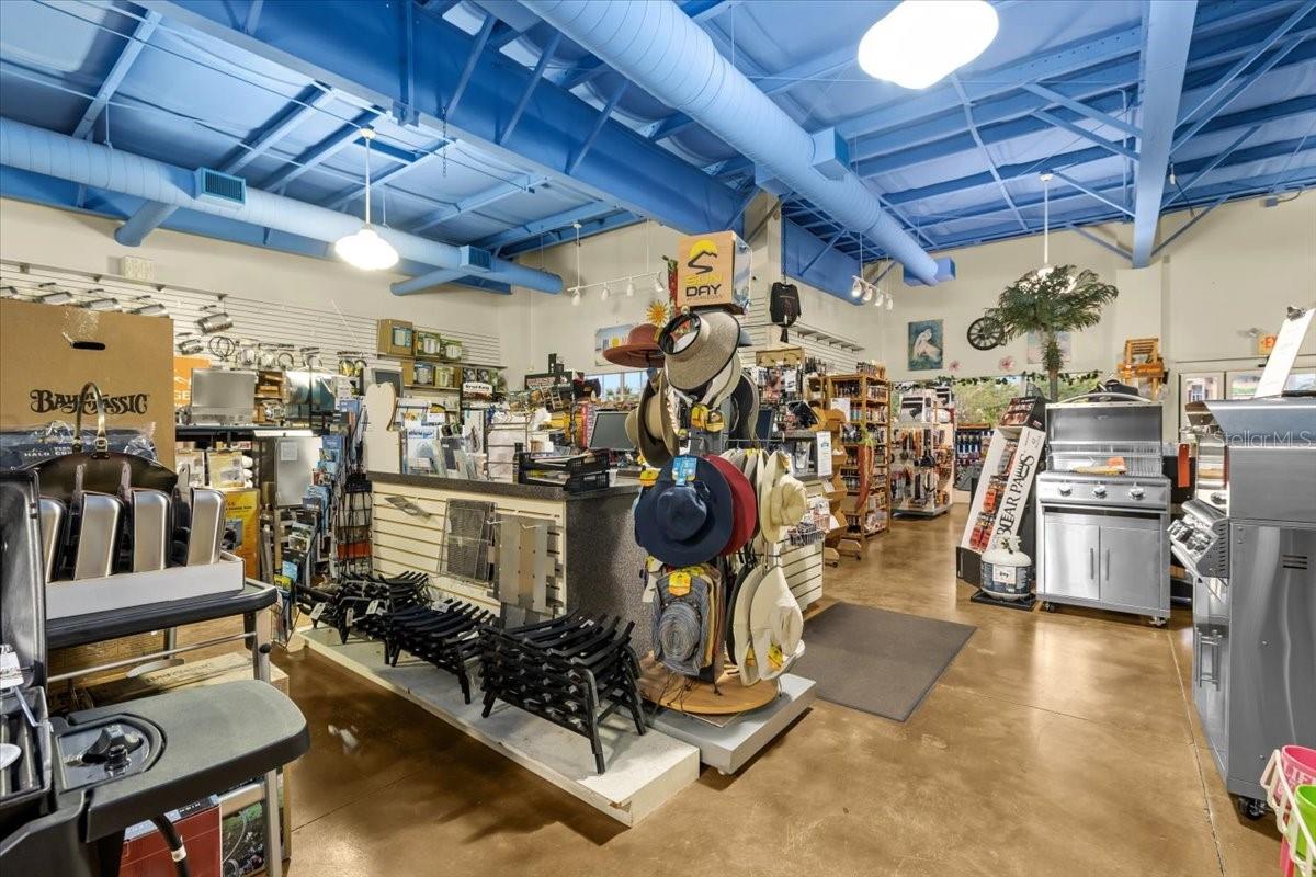 3684 TAMPA RD #1, OLDSMAR, FL, 34677