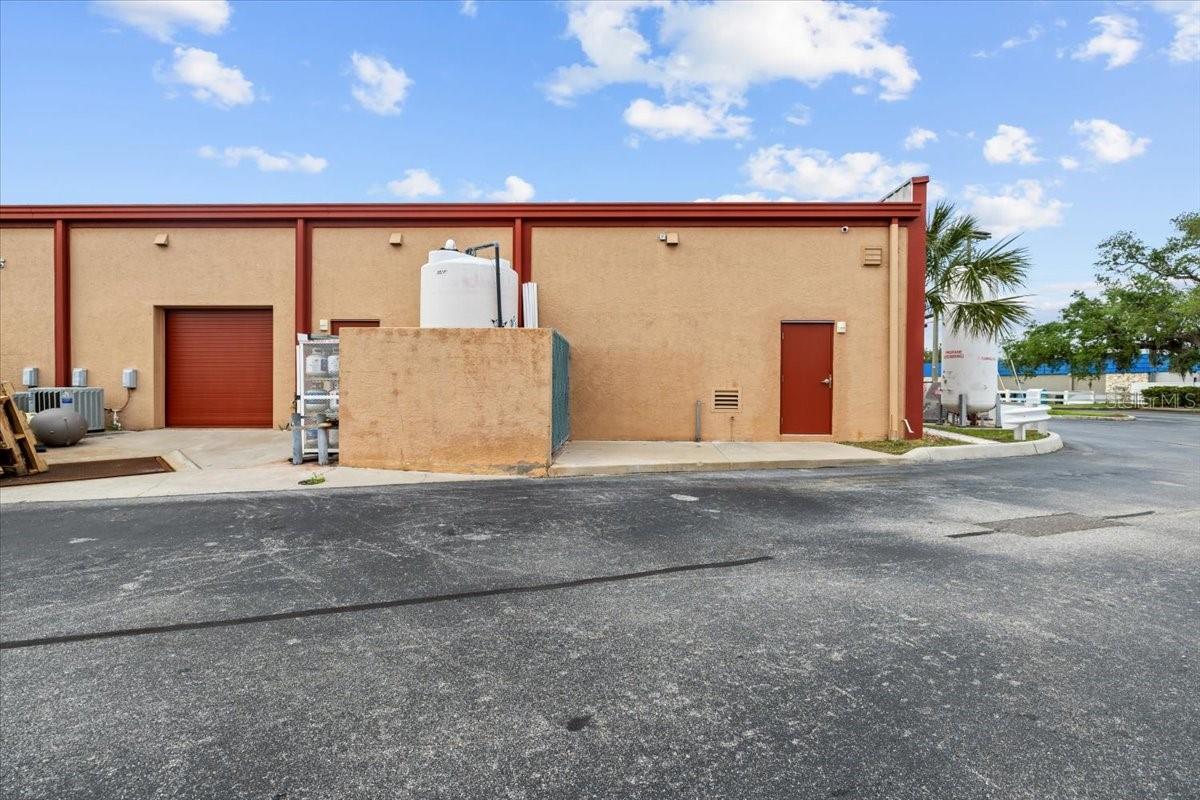 3684 TAMPA RD #1, OLDSMAR, FL, 34677