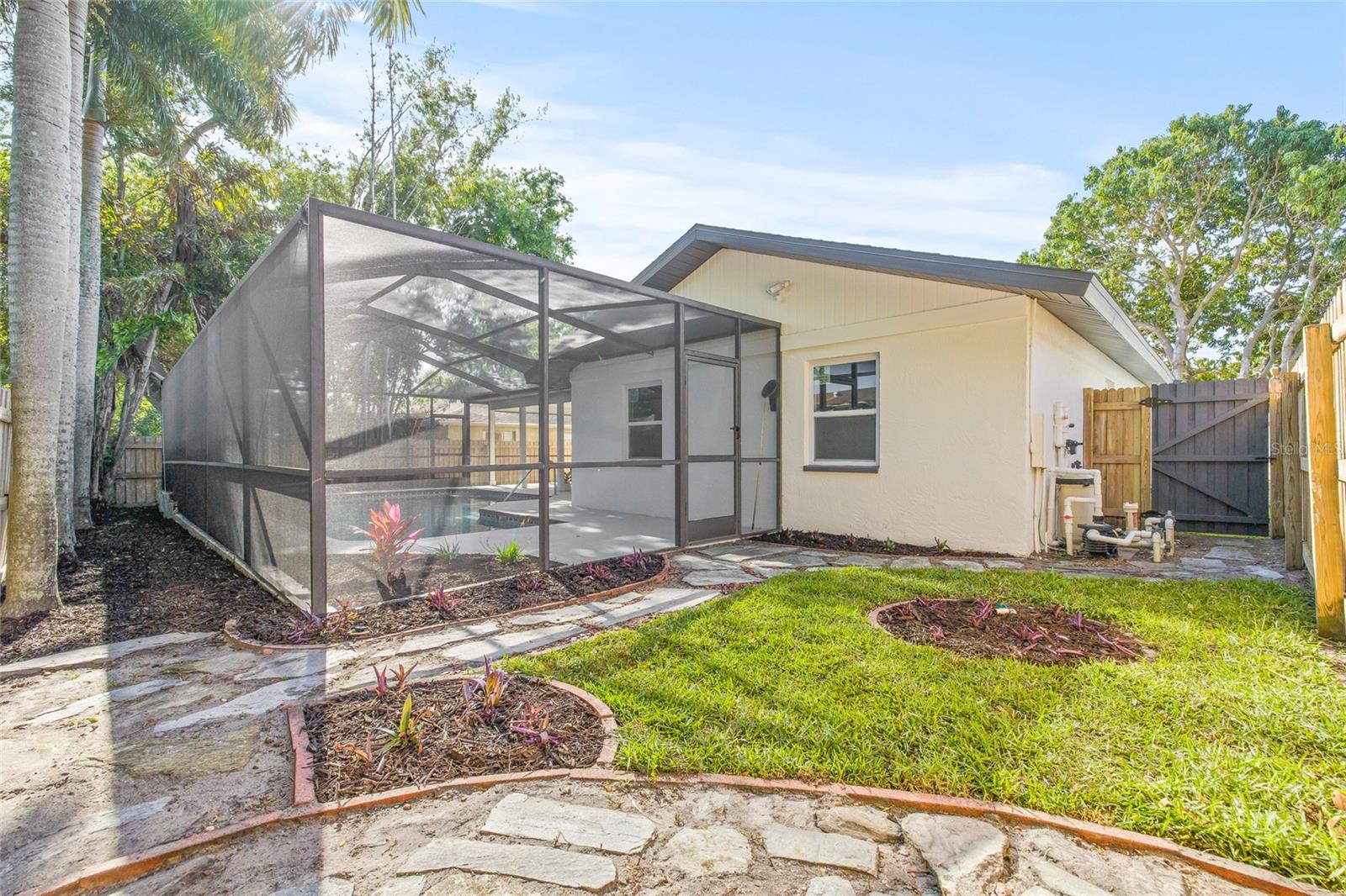 2651 SURREY DR, PALM HARBOR, FL, 34684