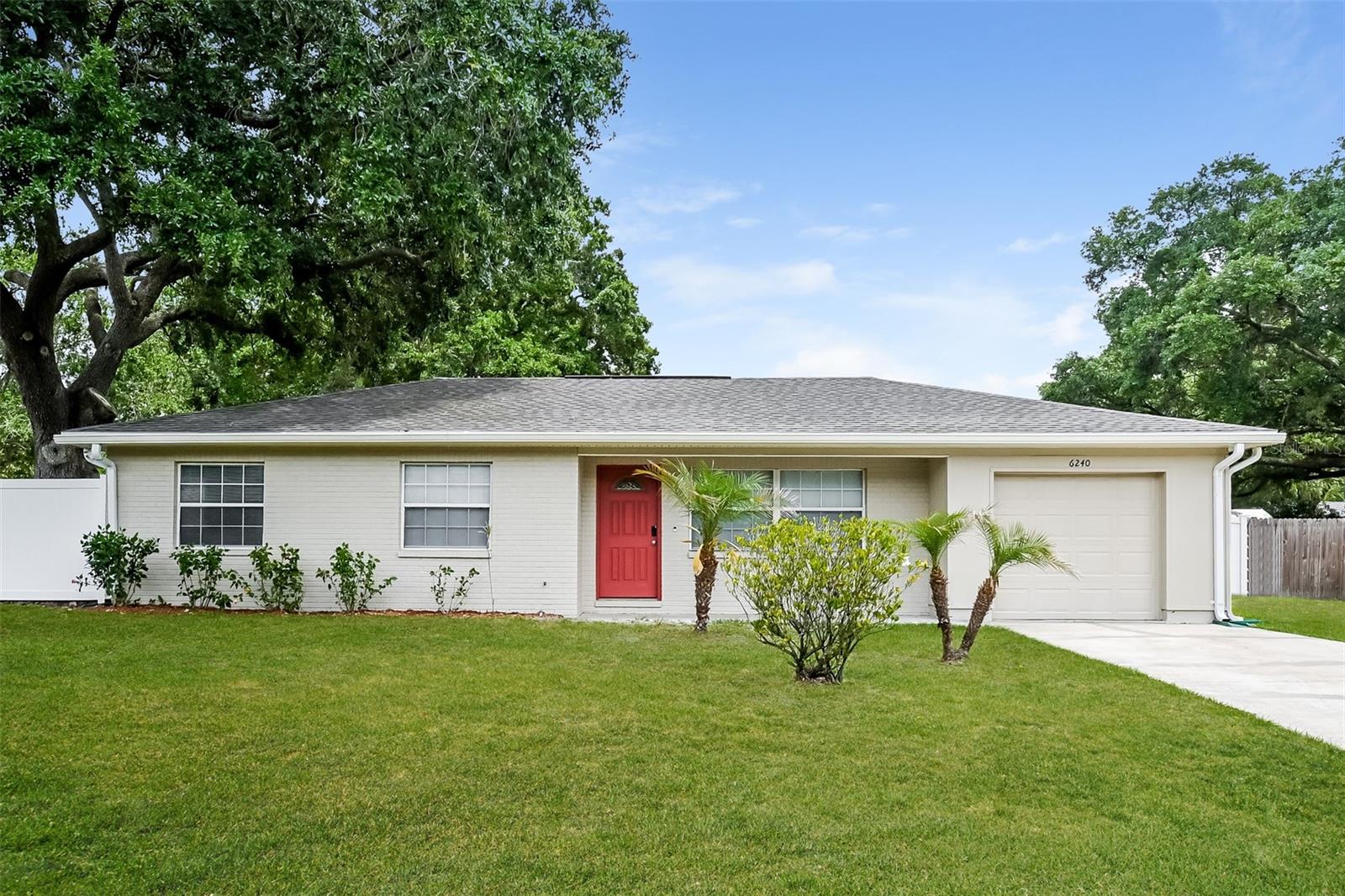 6240 SWEETWATER DR W, LAKELAND, FL, 33811