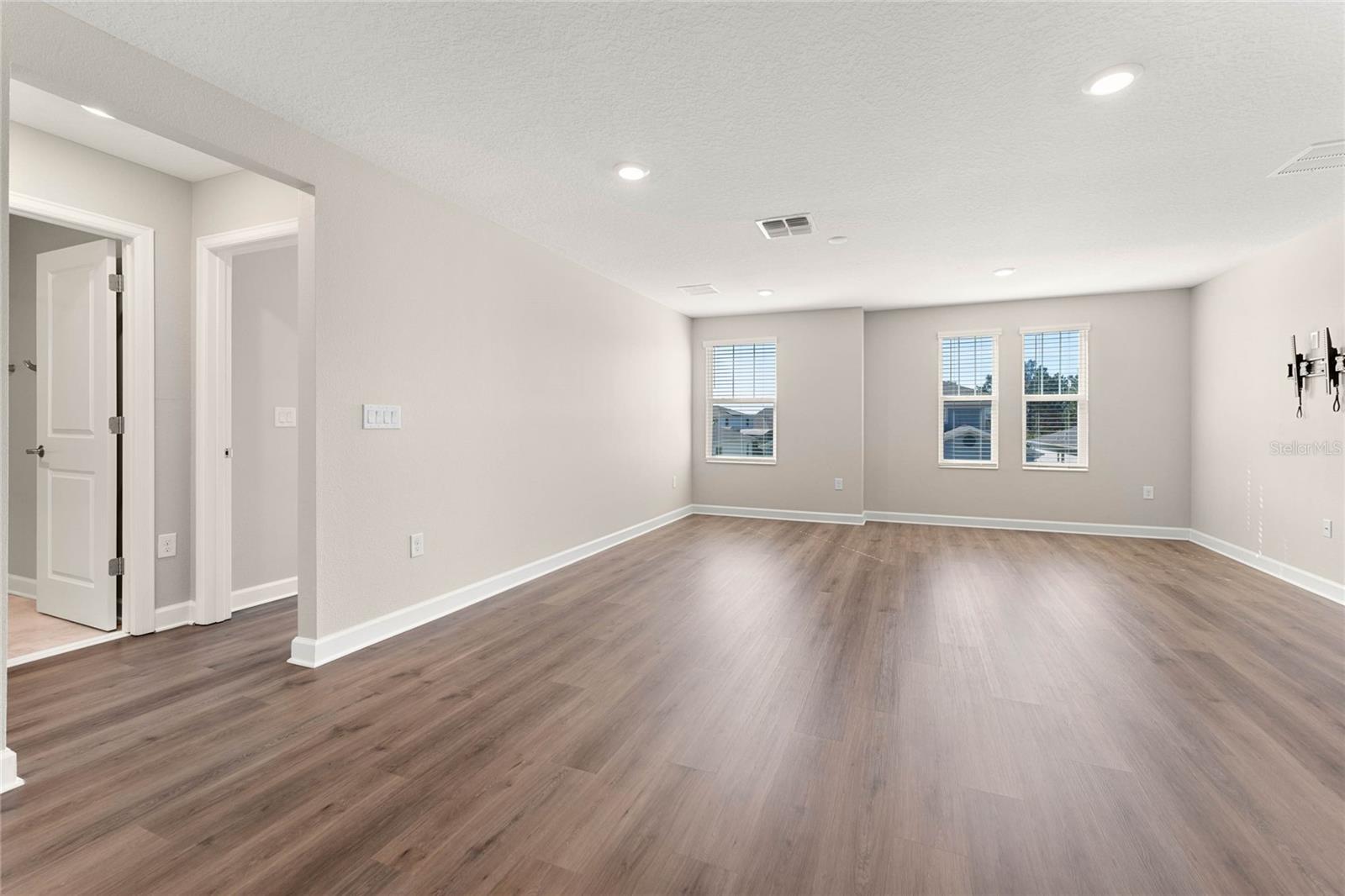 2017 CAMDEN LOOP, DAVENPORT, FL, 33837
