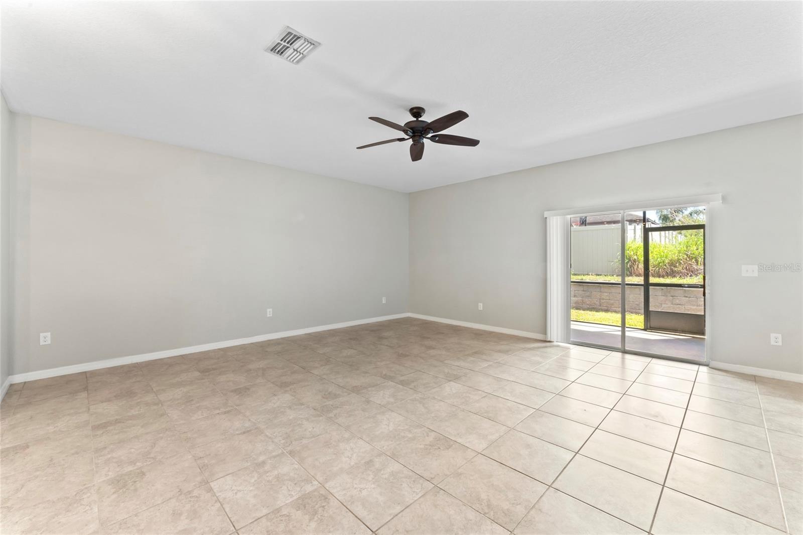 10611 LAKE MONTAUK DR, RIVERVIEW, FL, 33578