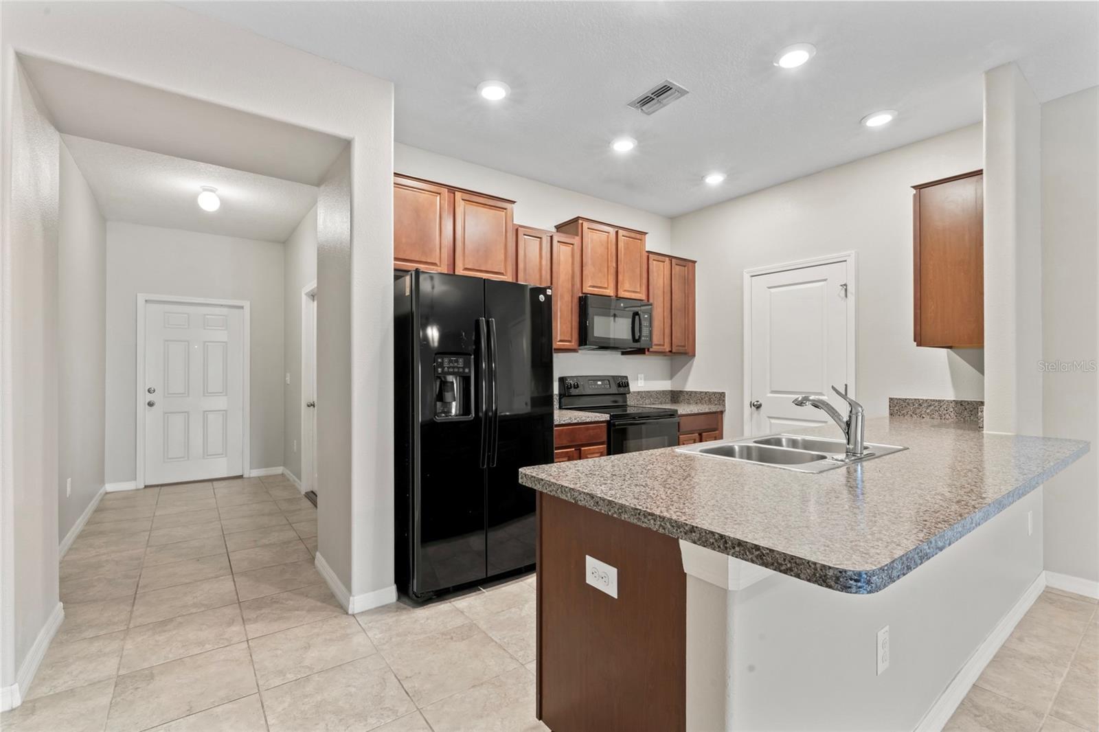 10611 LAKE MONTAUK DR, RIVERVIEW, FL, 33578