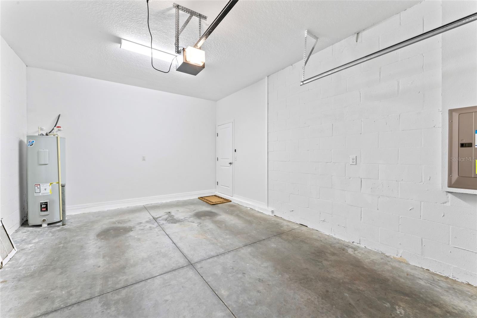 10611 LAKE MONTAUK DR, RIVERVIEW, FL, 33578