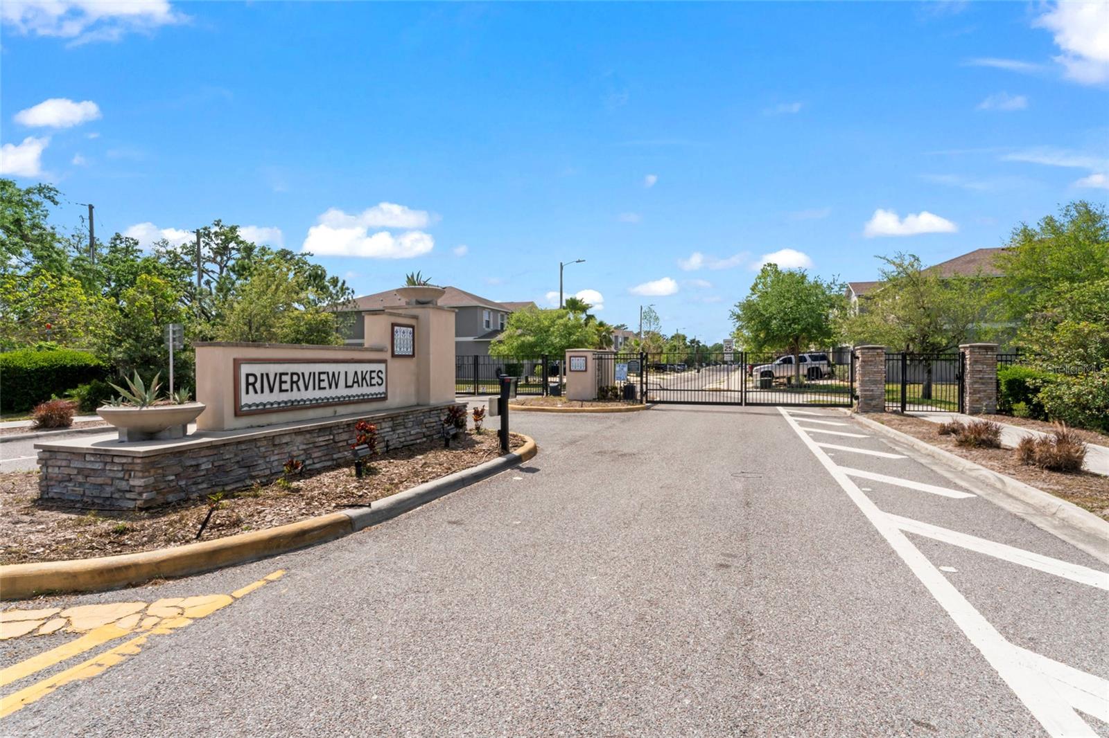 10611 LAKE MONTAUK DR, RIVERVIEW, FL, 33578