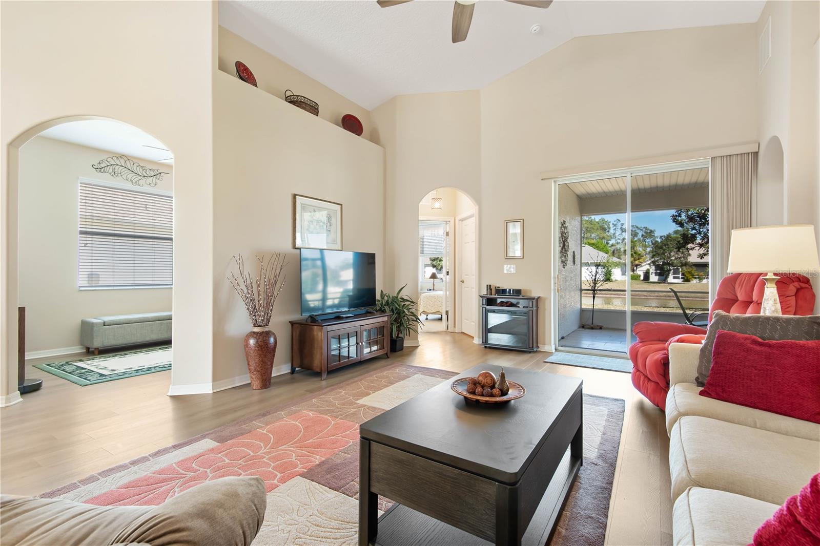 14 ROYALE LN, PALM COAST, FL, 32164