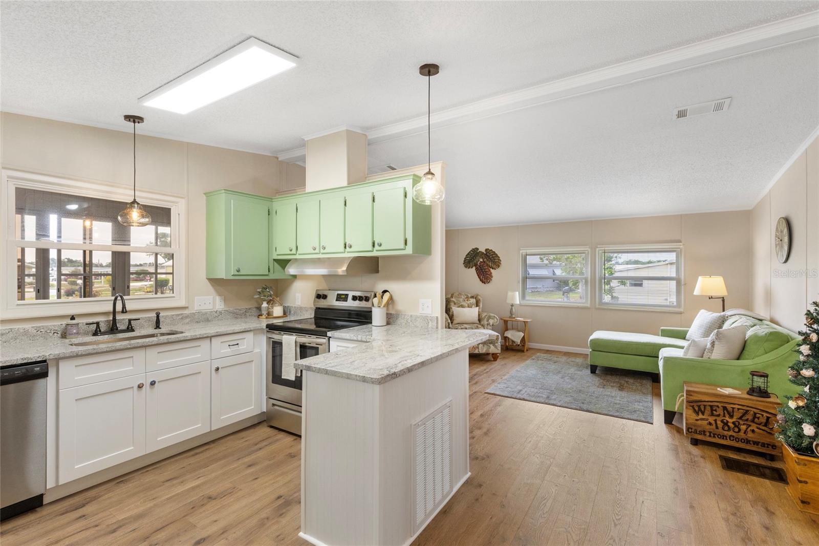 8517 BUCKINGHAM PL, PALMETTO, FL, 34221