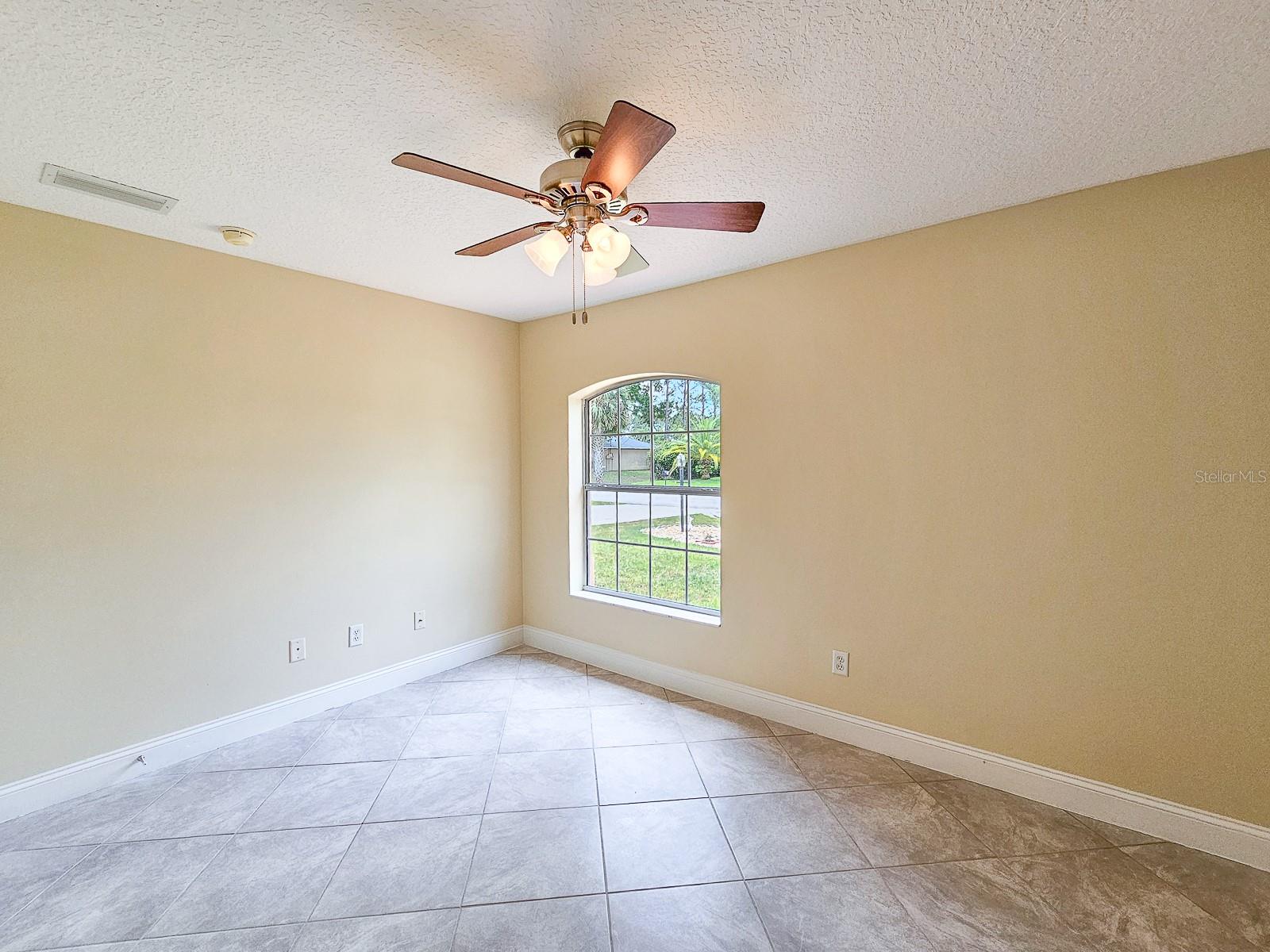 18 WHEATFIELD DR, PALM COAST, FL, 32164