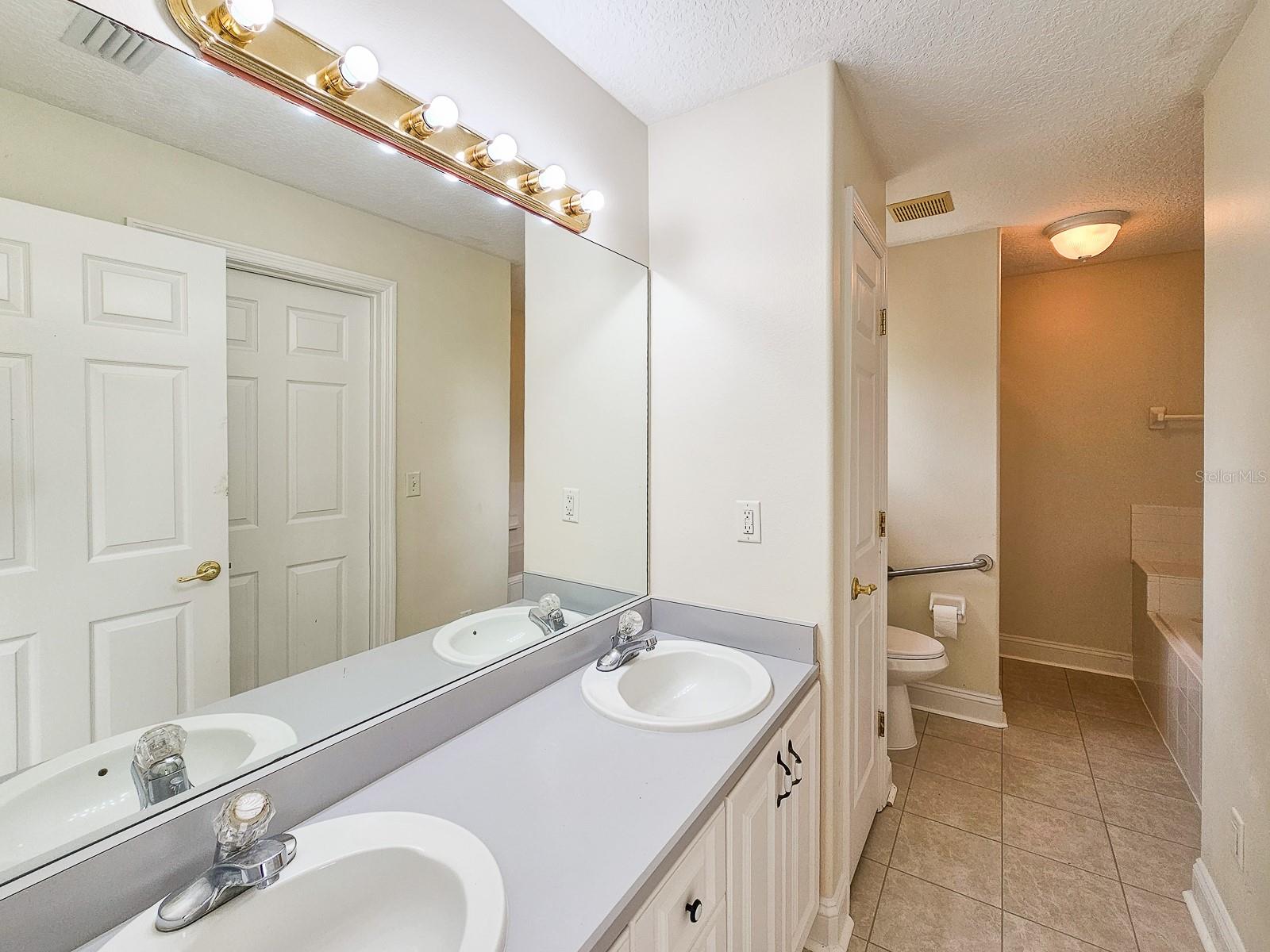 18 WHEATFIELD DR, PALM COAST, FL, 32164