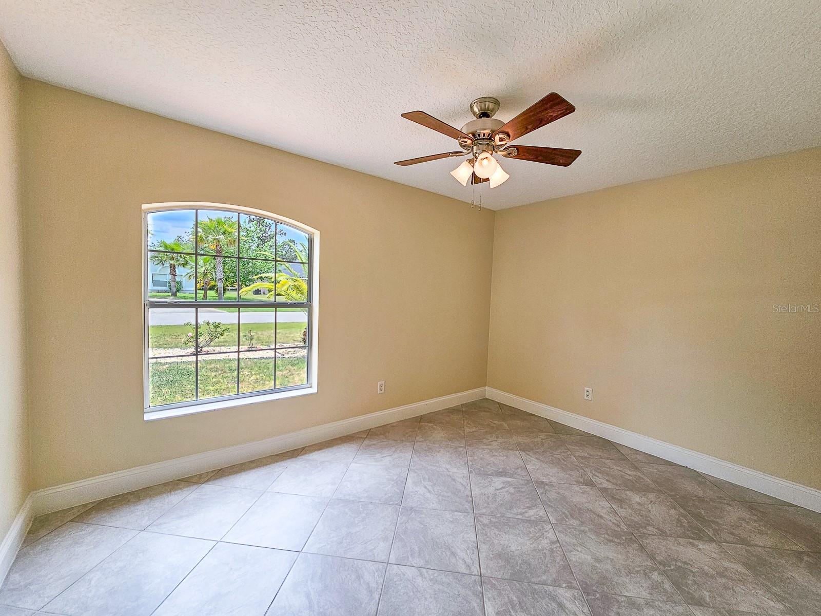 18 WHEATFIELD DR, PALM COAST, FL, 32164