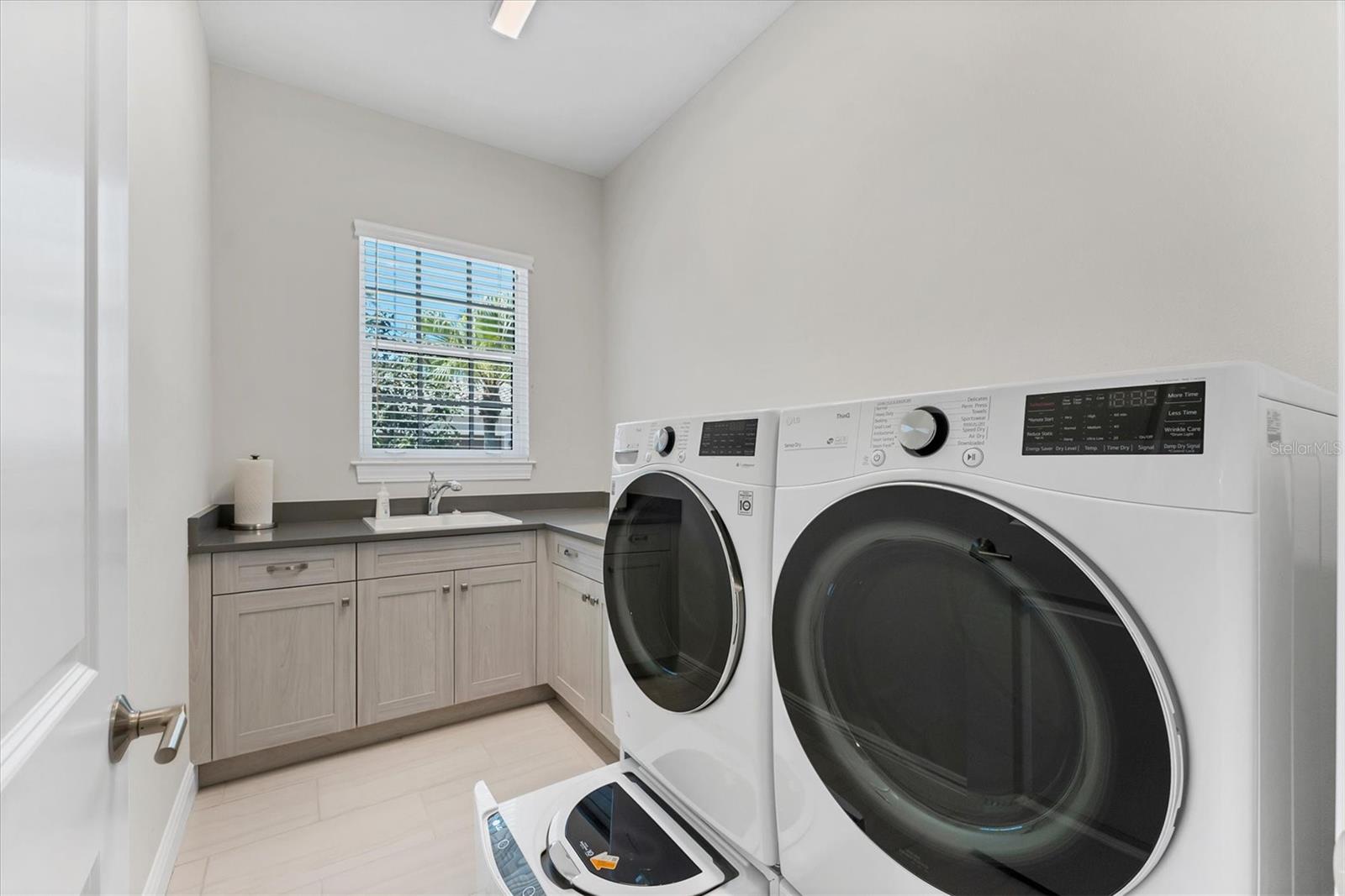 16436 DAYSAILOR TRL, LAKEWOOD RANCH, FL, 34202