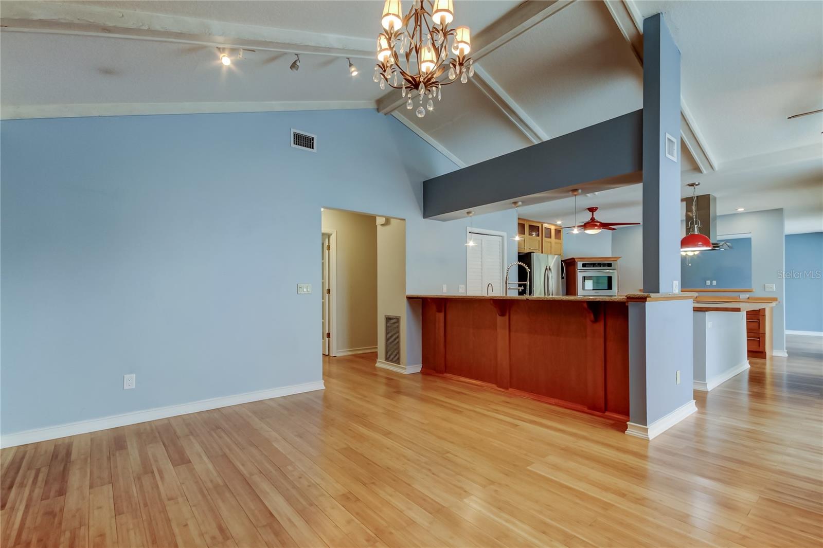 16403 BONNEVILLE DR, TAMPA, FL, 33624