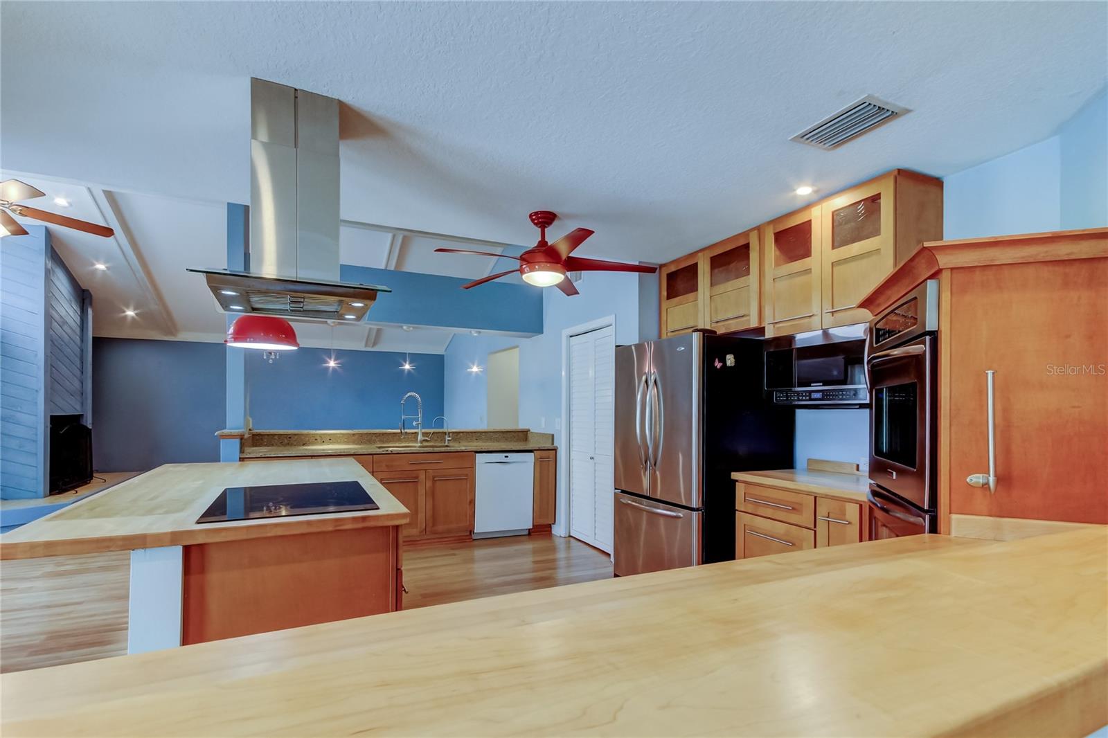 16403 BONNEVILLE DR, TAMPA, FL, 33624