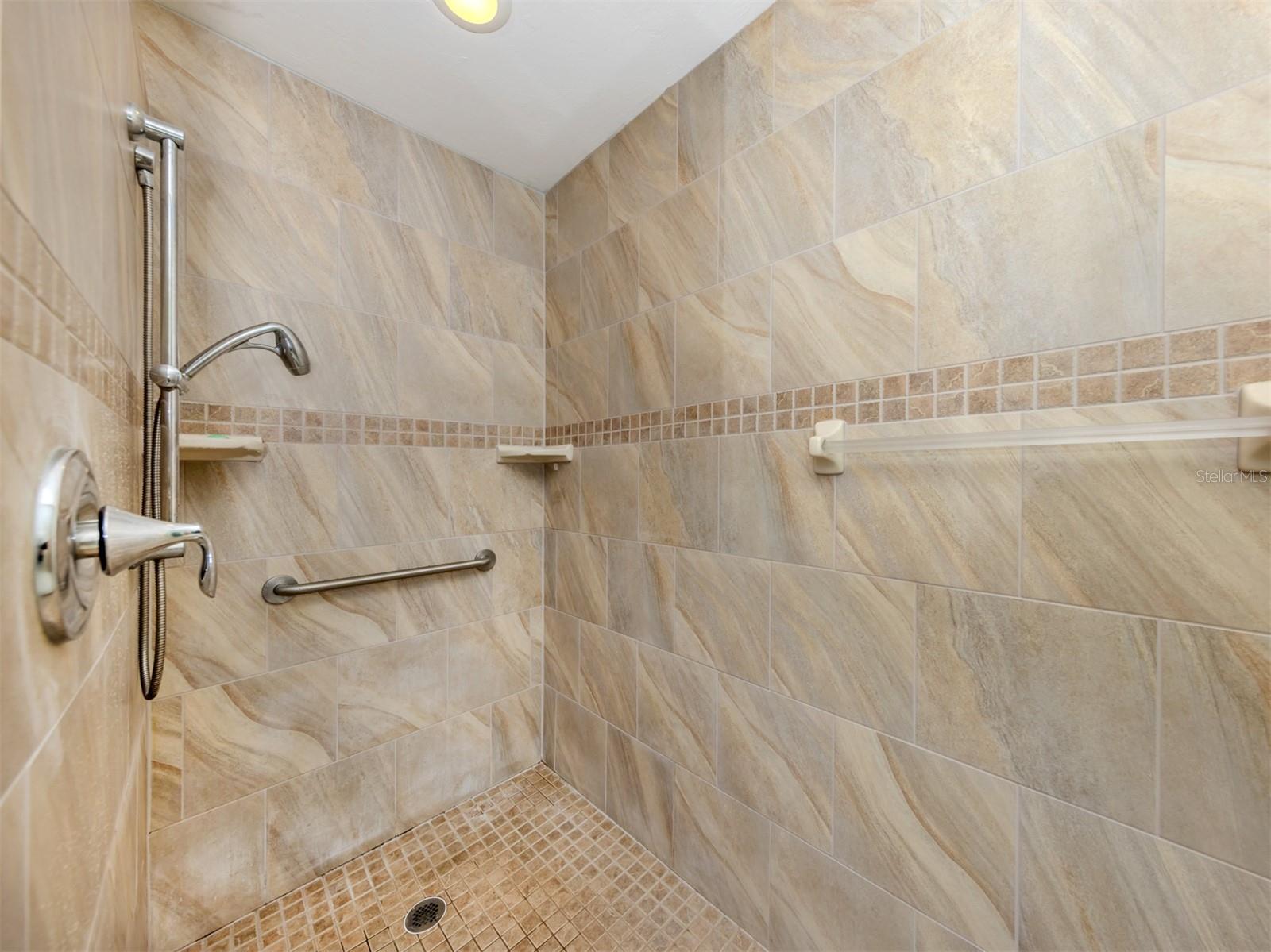 1229 WATERSIDE LN, VENICE, FL, 34285