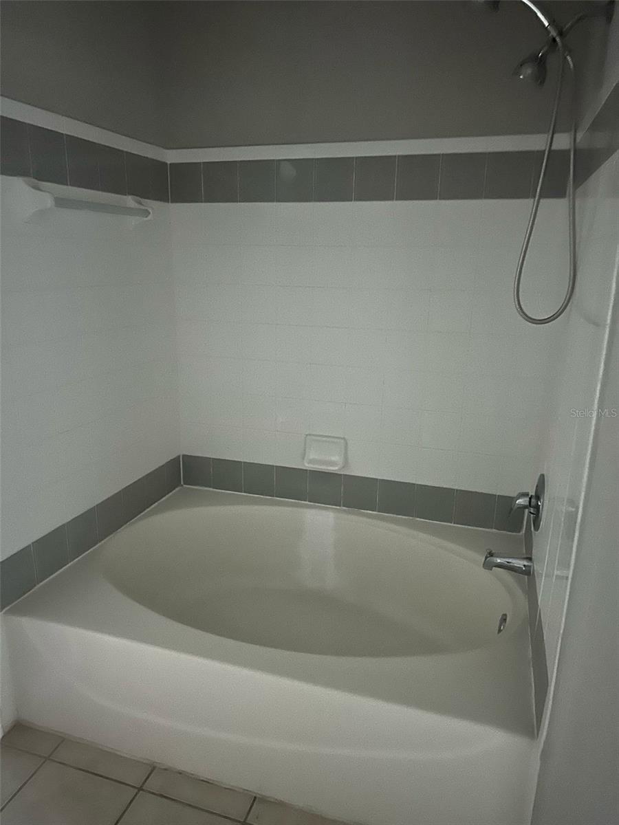 6627 QUEENS BOROUGH AVE #204, ORLANDO, FL, 32835