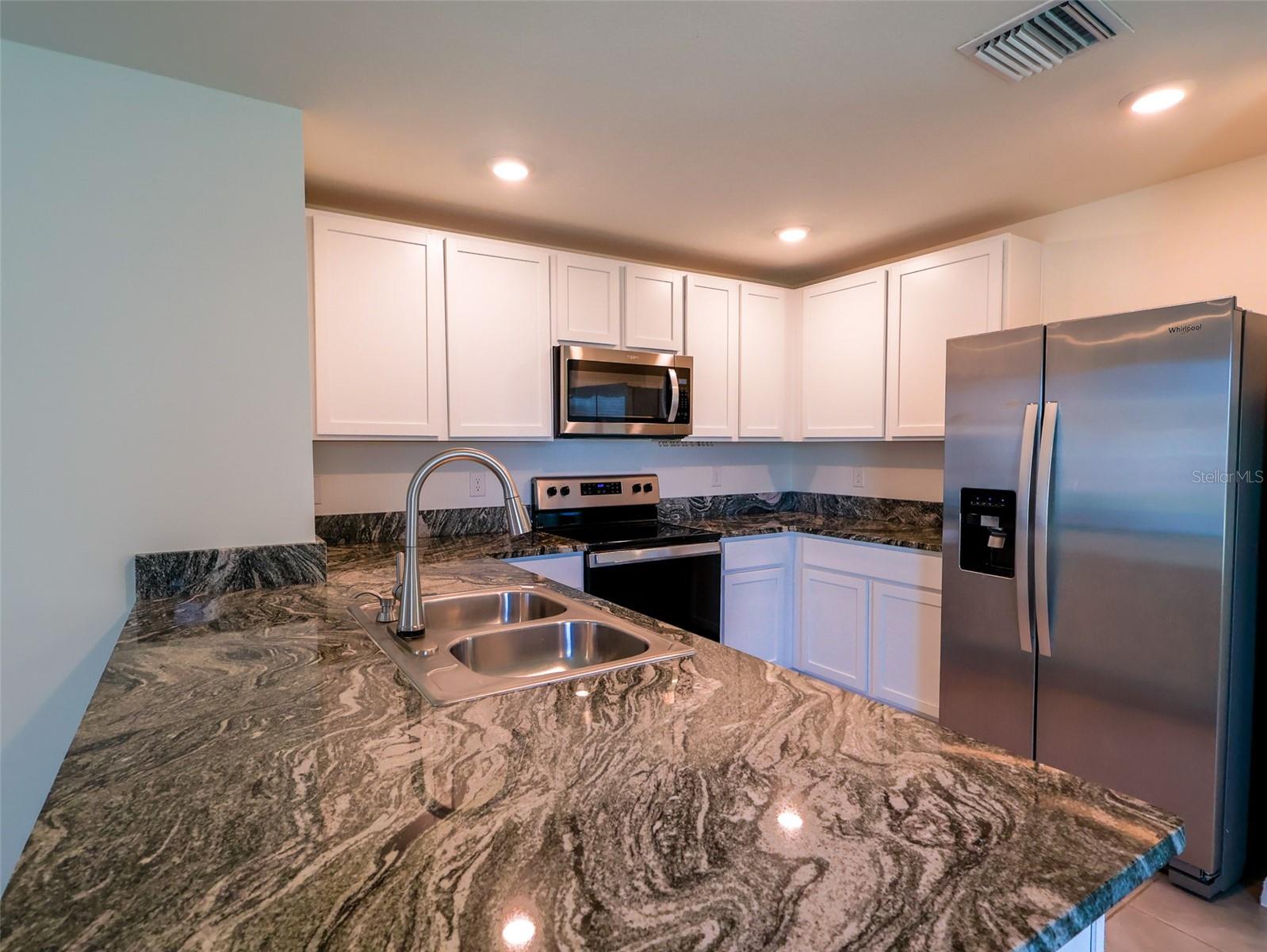 16805 DELIA ST, WIMAUMA, FL, 33598