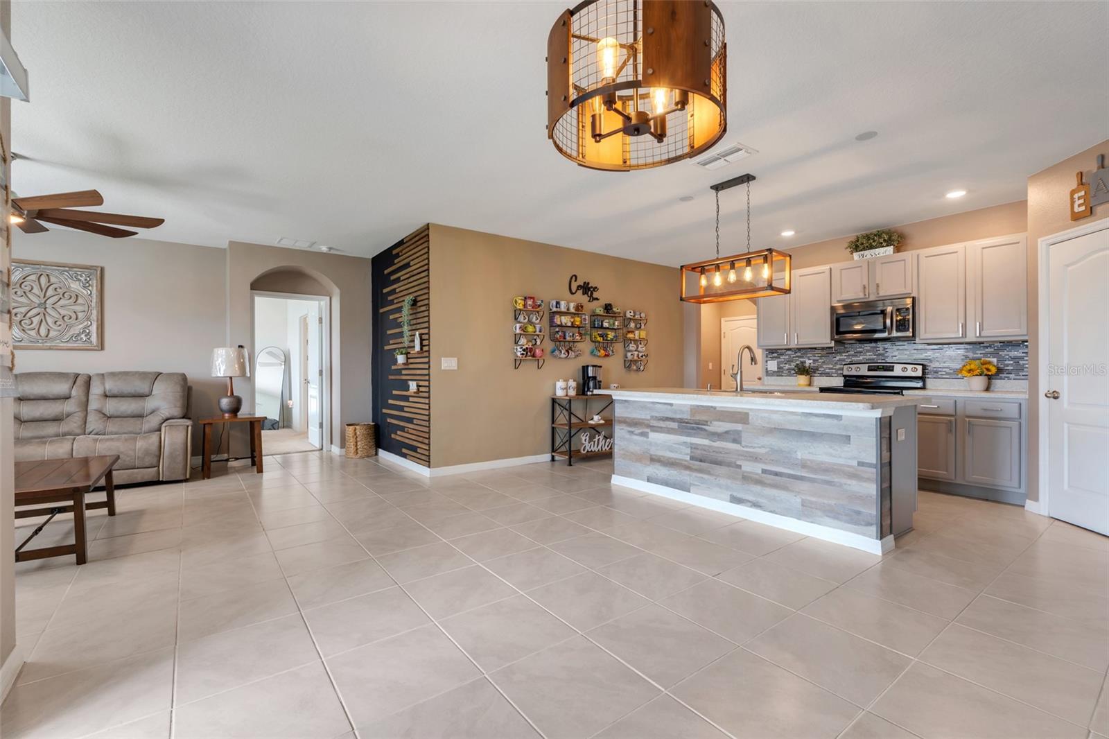 194 HENRY STEVEN DR, HAINES CITY, FL, 33844
