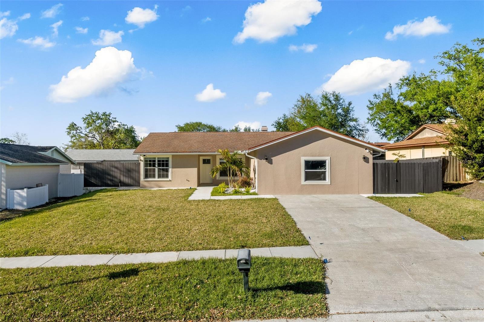 728 CLIMATE DR, BRANDON, FL, 33511