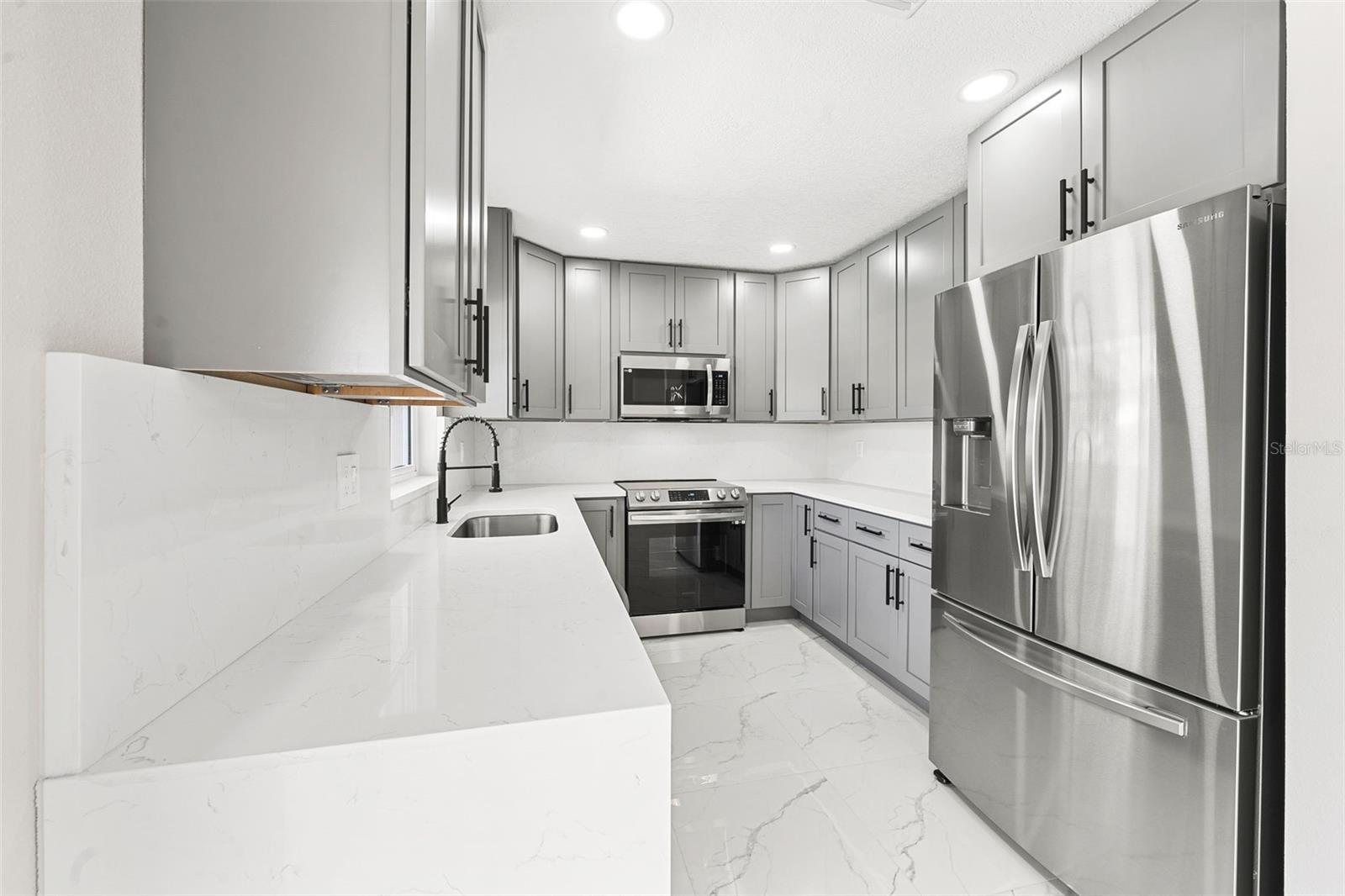 728 CLIMATE DR, BRANDON, FL, 33511