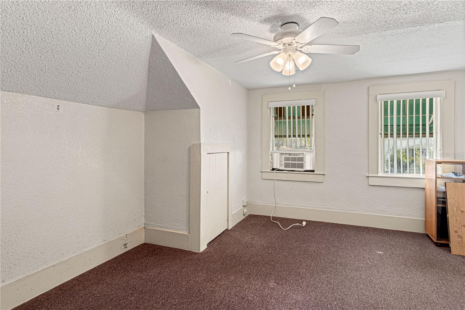 42 S OLEANDER AVE, DAYTONA BEACH, FL, 32118