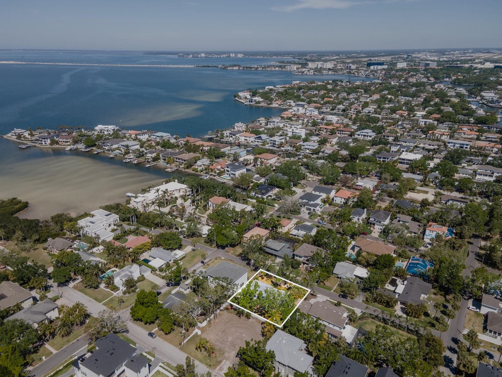 4910 W JUNO ST, TAMPA, FL, 33629