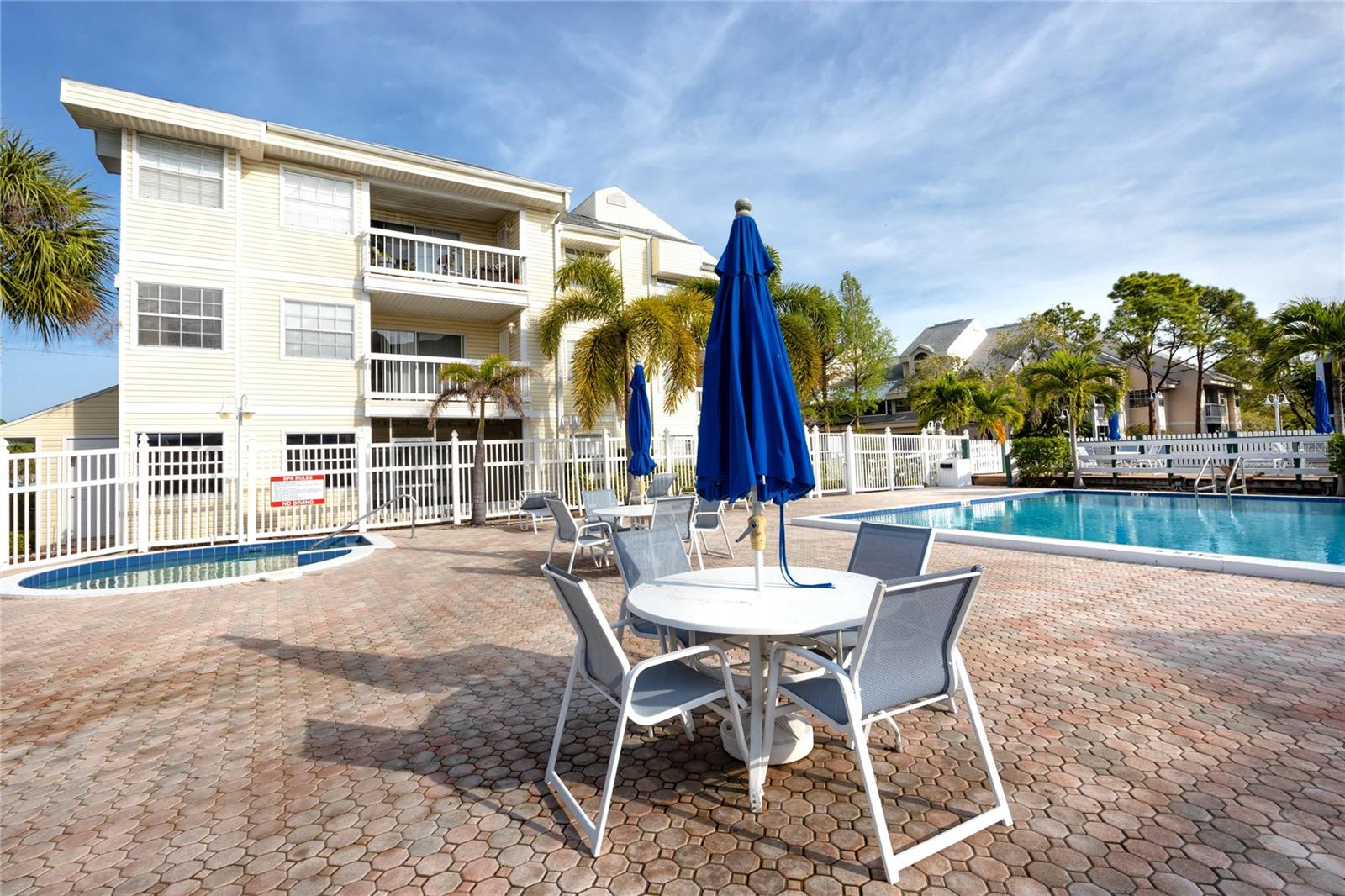 6907 STONES THROW CIR N #2106, ST PETERSBURG, FL, 33710