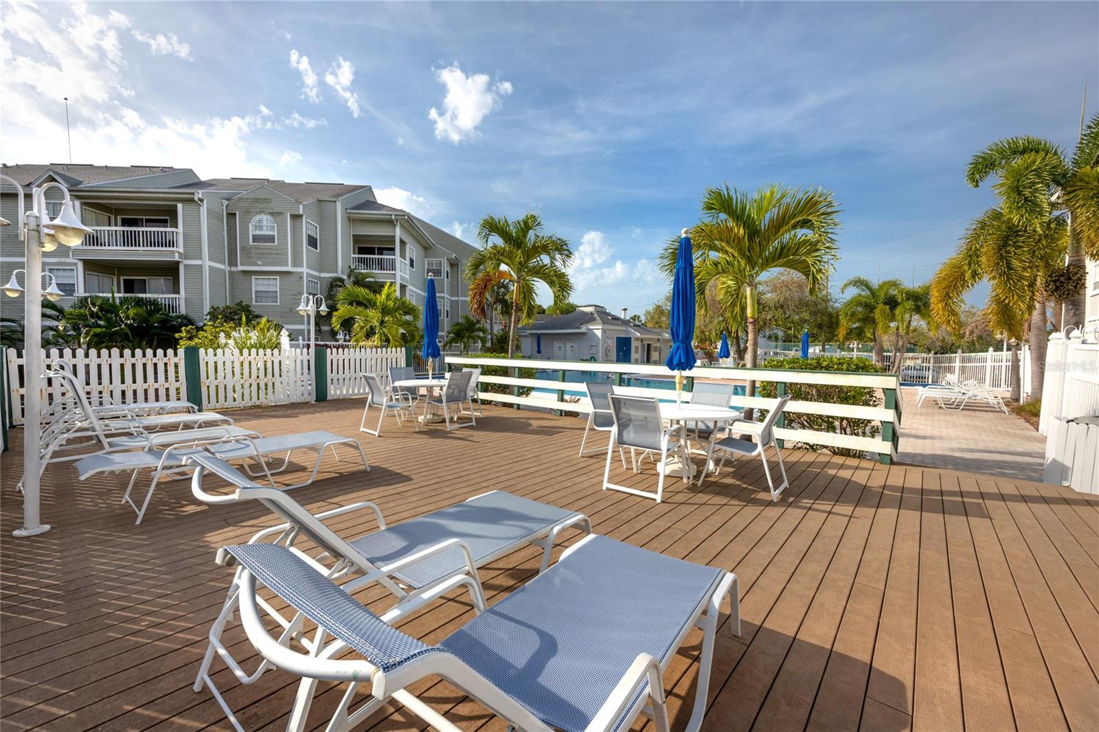 6907 STONES THROW CIR N #2106, ST PETERSBURG, FL, 33710