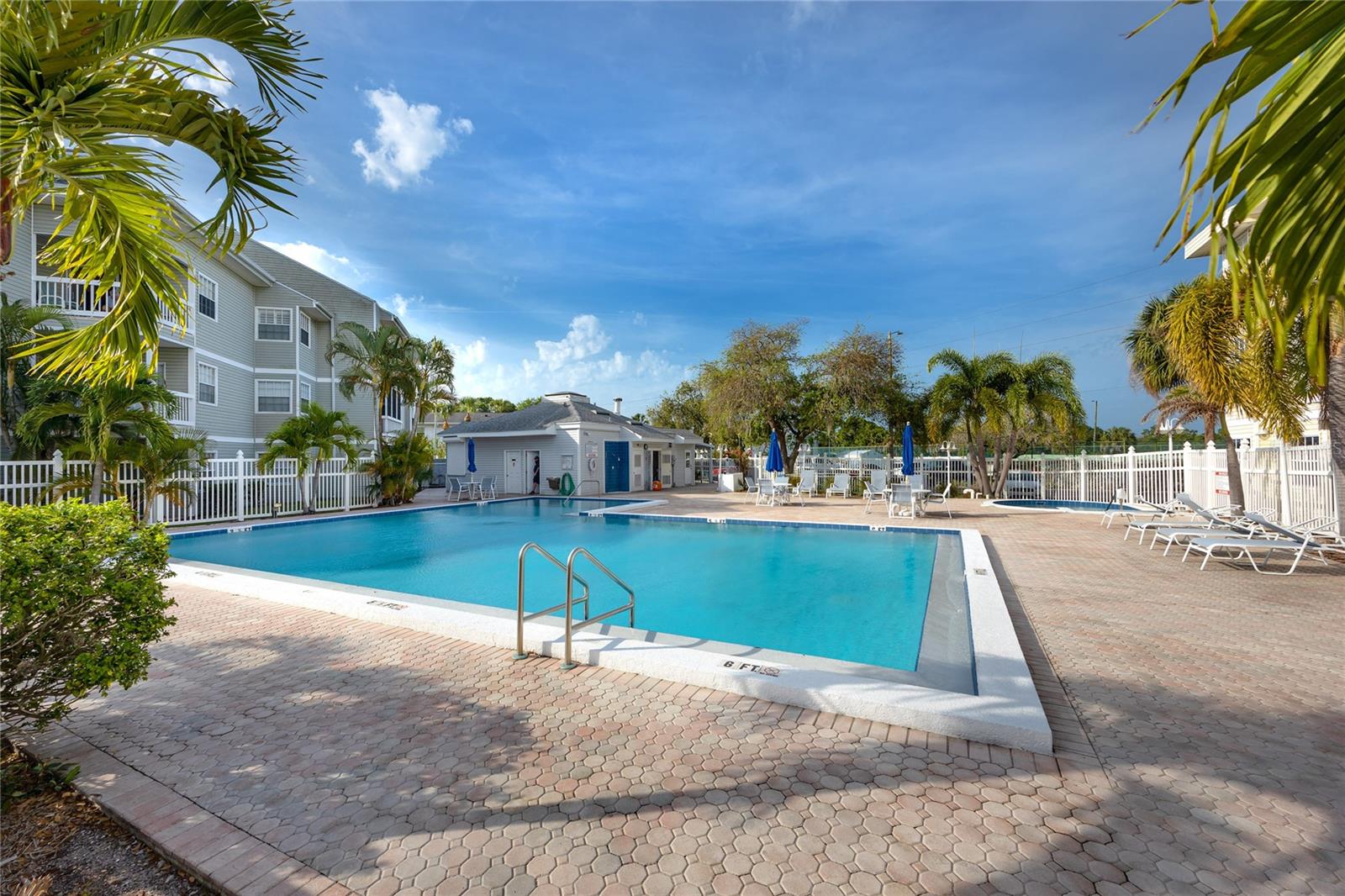 6907 STONES THROW CIR N #2106, ST PETERSBURG, FL, 33710