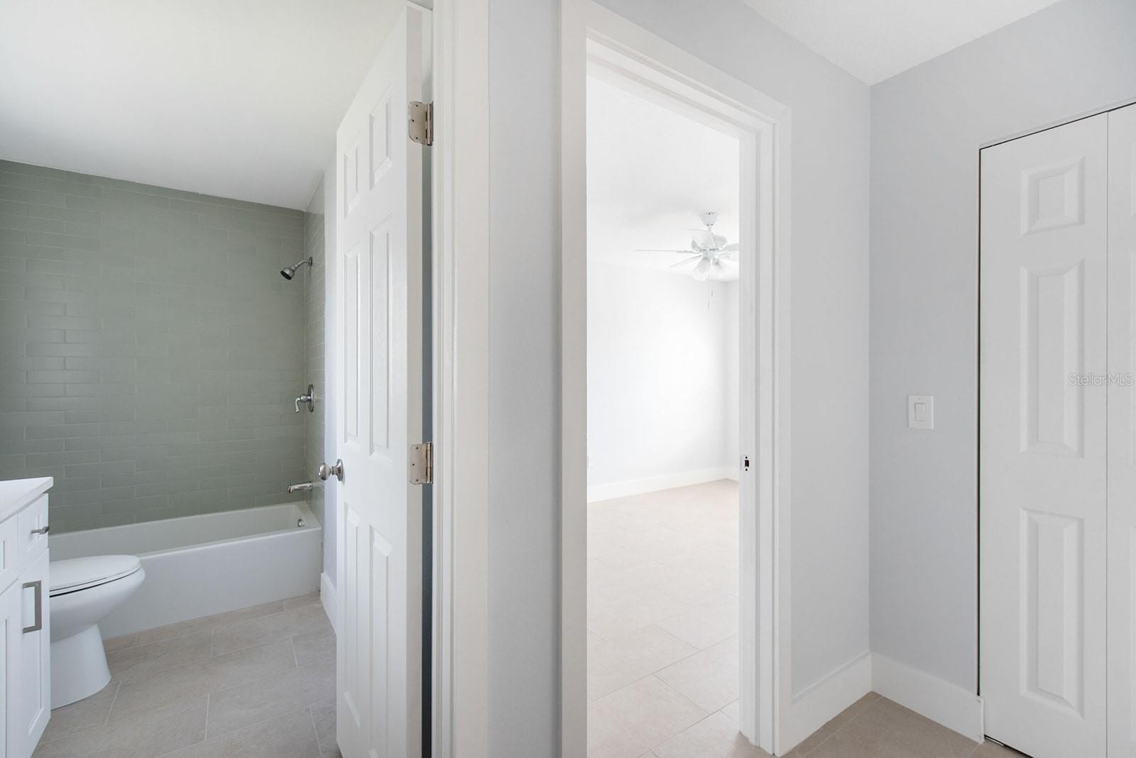5266 COOPER TER, PORT CHARLOTTE, FL, 33981
