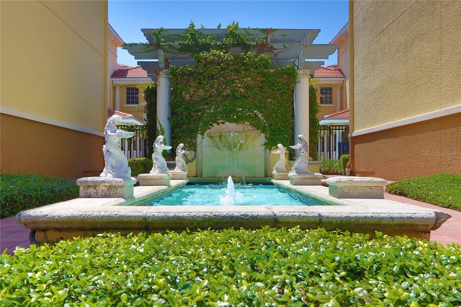 141 GRAND BEACH PL, TAMPA, FL, 33609