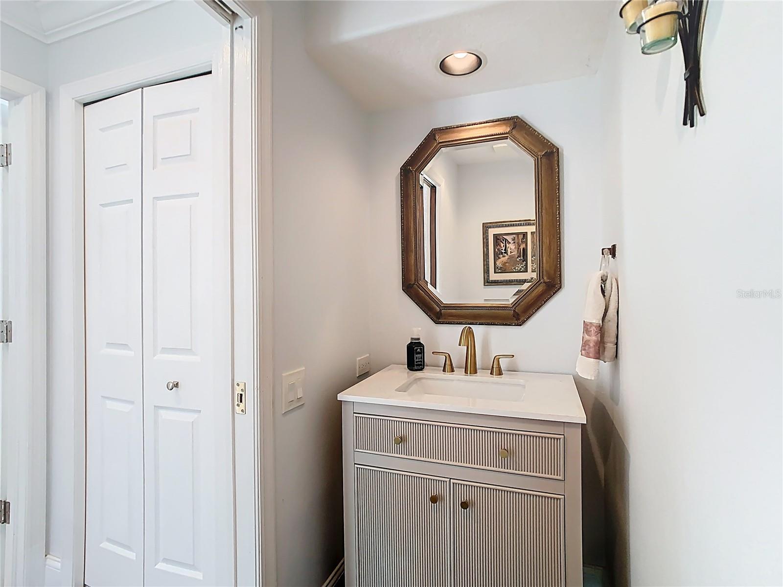 18652 AVENUE CAPRI, LUTZ, FL, 33558