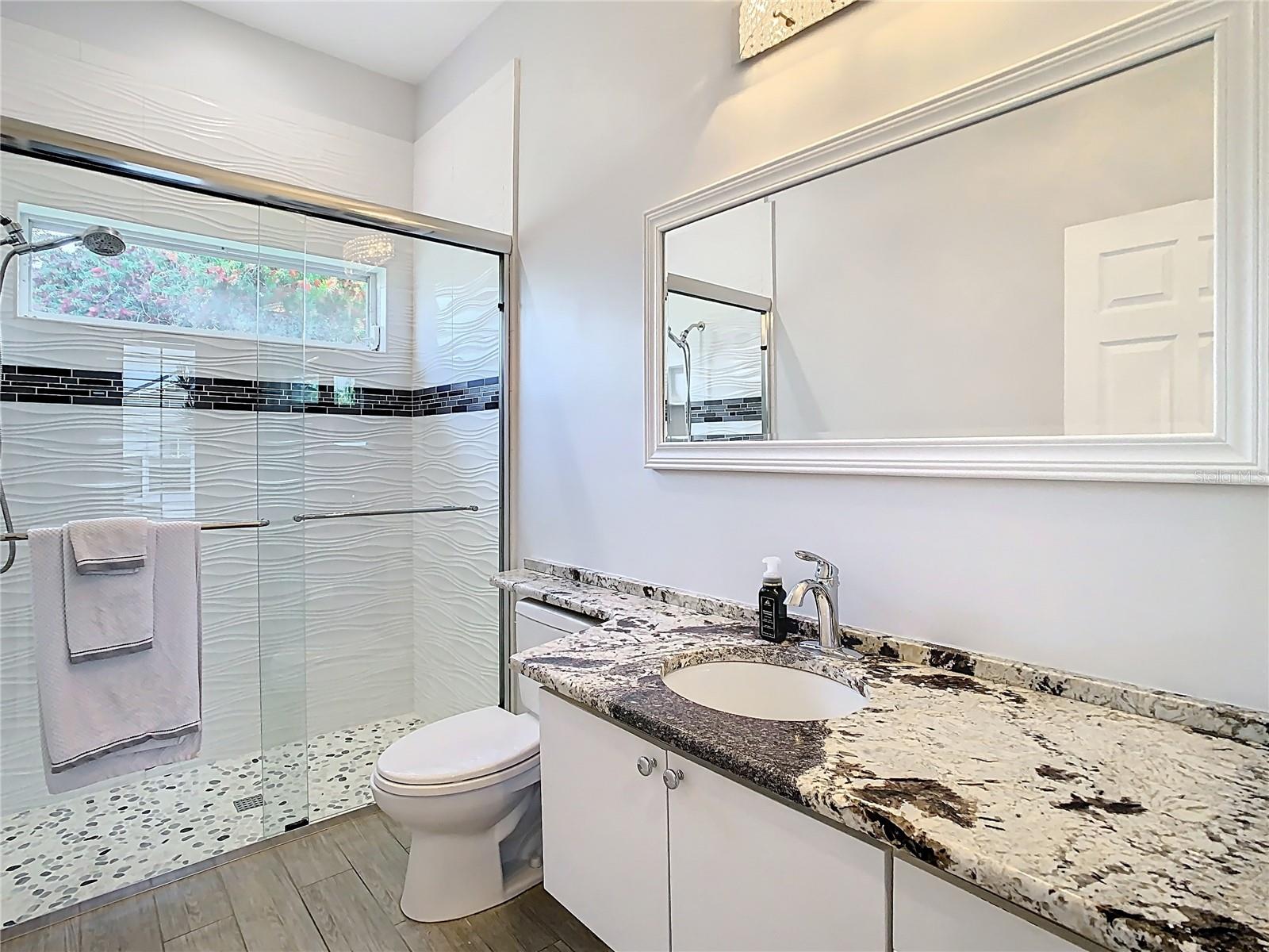 18652 AVENUE CAPRI, LUTZ, FL, 33558