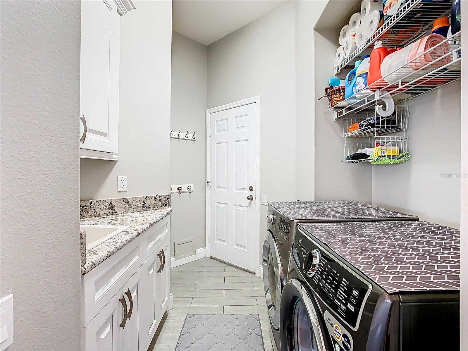 18652 AVENUE CAPRI, LUTZ, FL, 33558