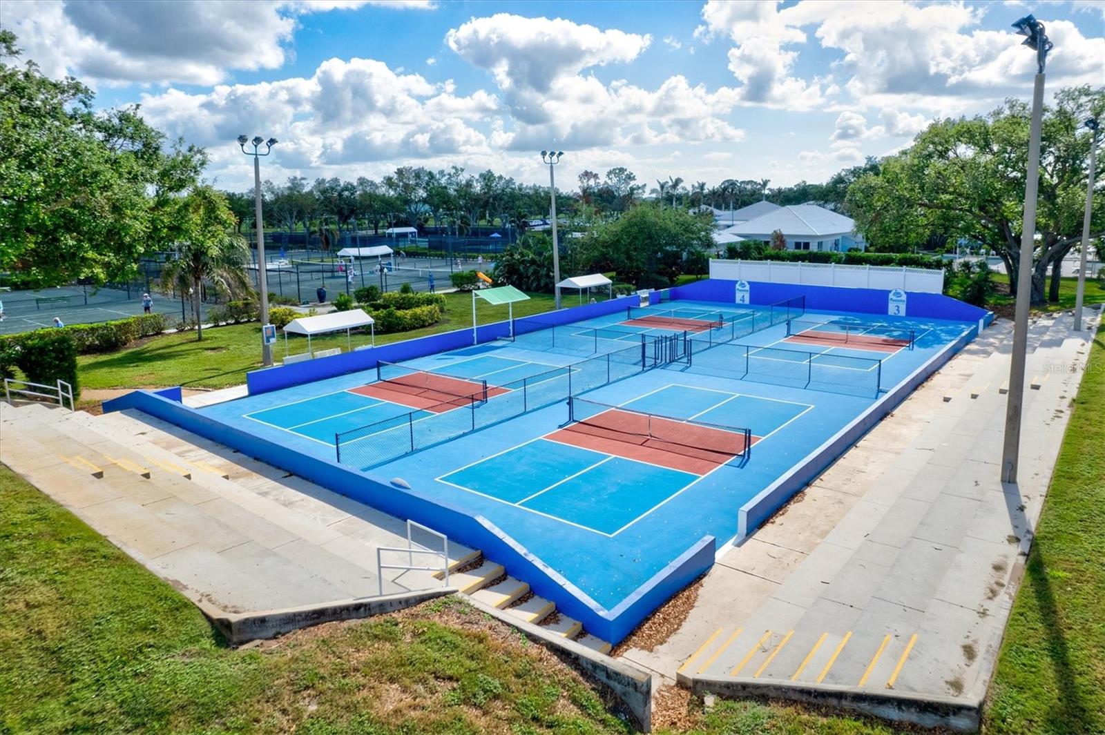 667 CROSSFIELD CIR #1, VENICE, FL, 34293