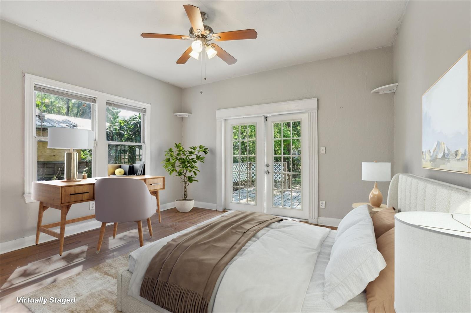 933 E SHADOWLAWN AVE, TAMPA, FL, 33603