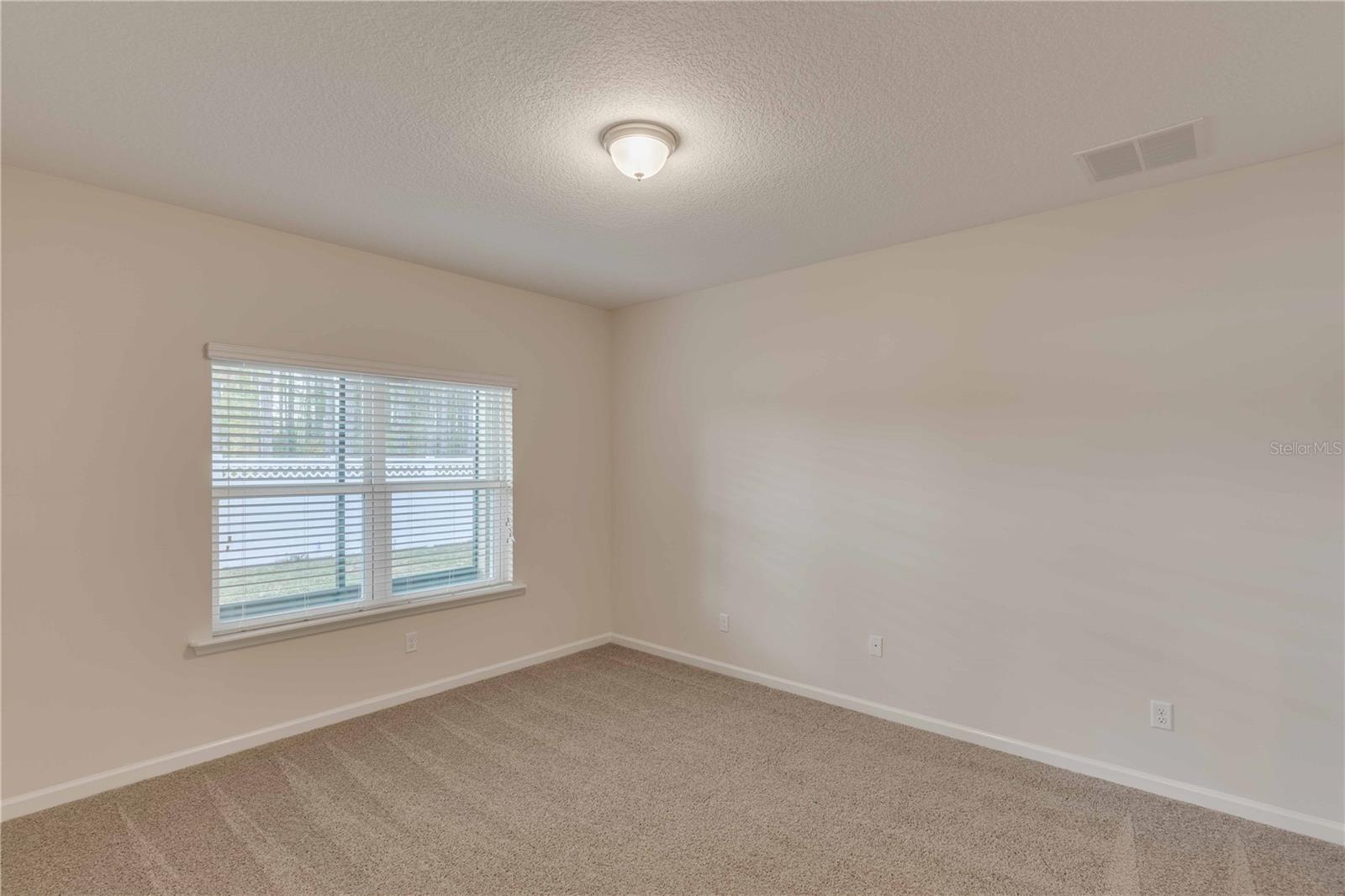 2051 MAVERICK CT, MINNEOLA, FL, 34715